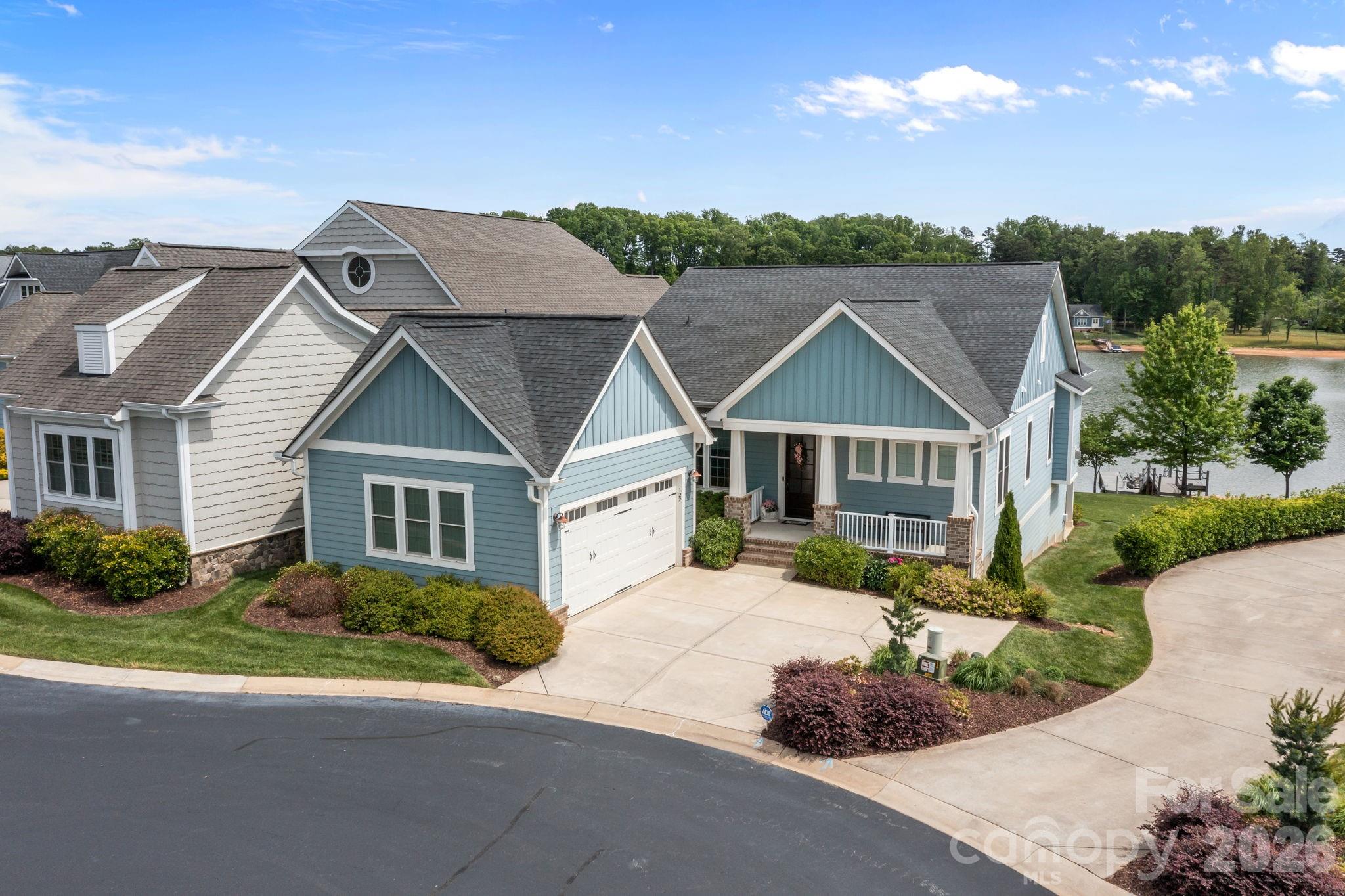 122 Sisters Cove Court — Mooresville