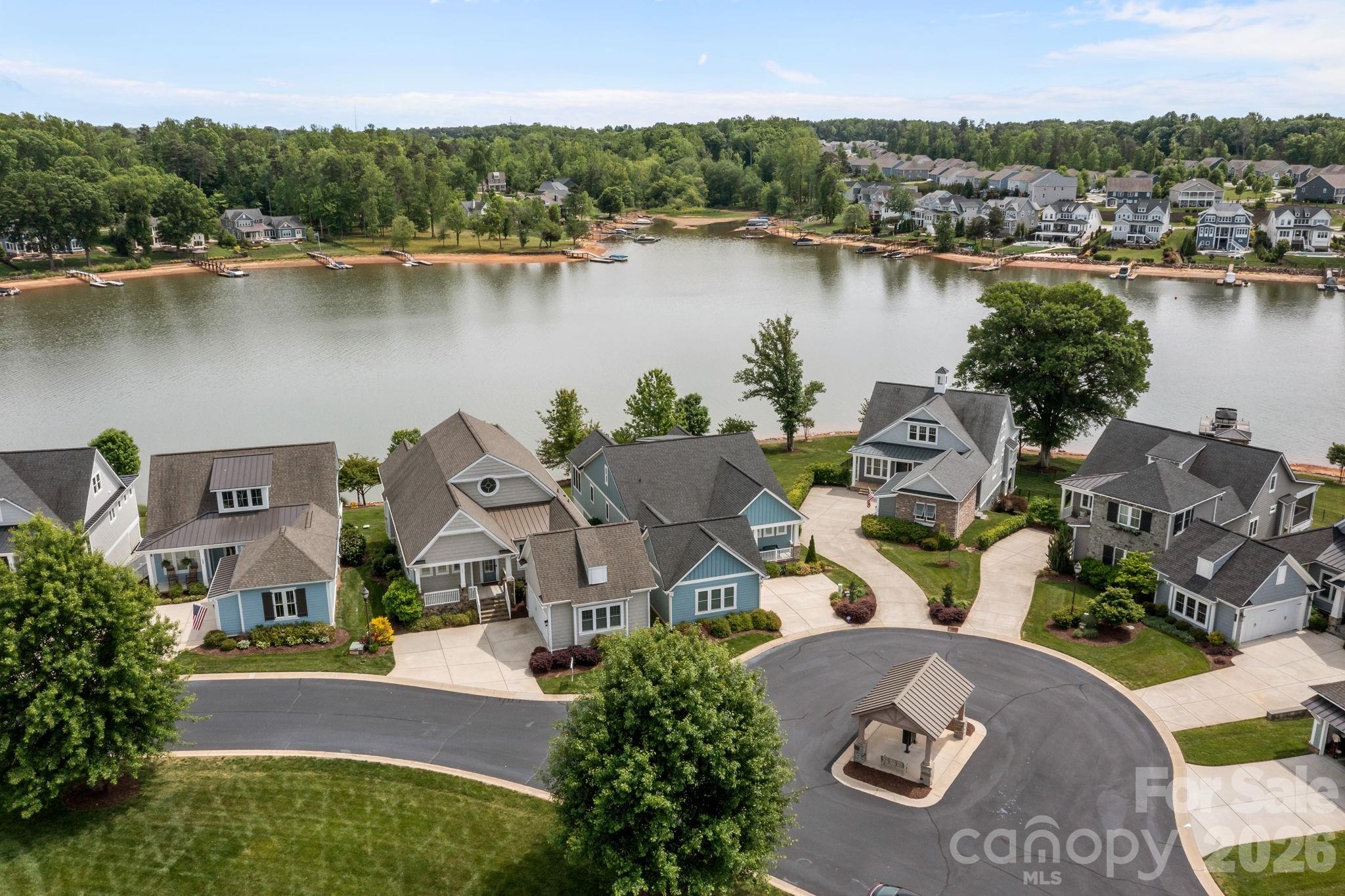 122 Sisters Cove Court — Mooresville