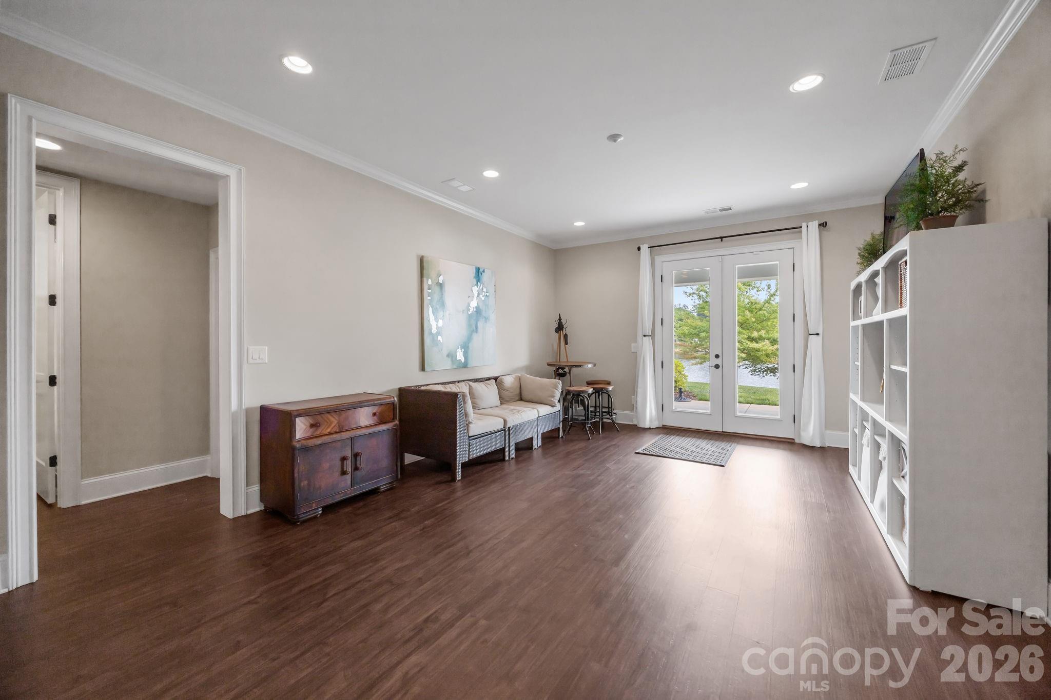 122 Sisters Cove Court — Mooresville