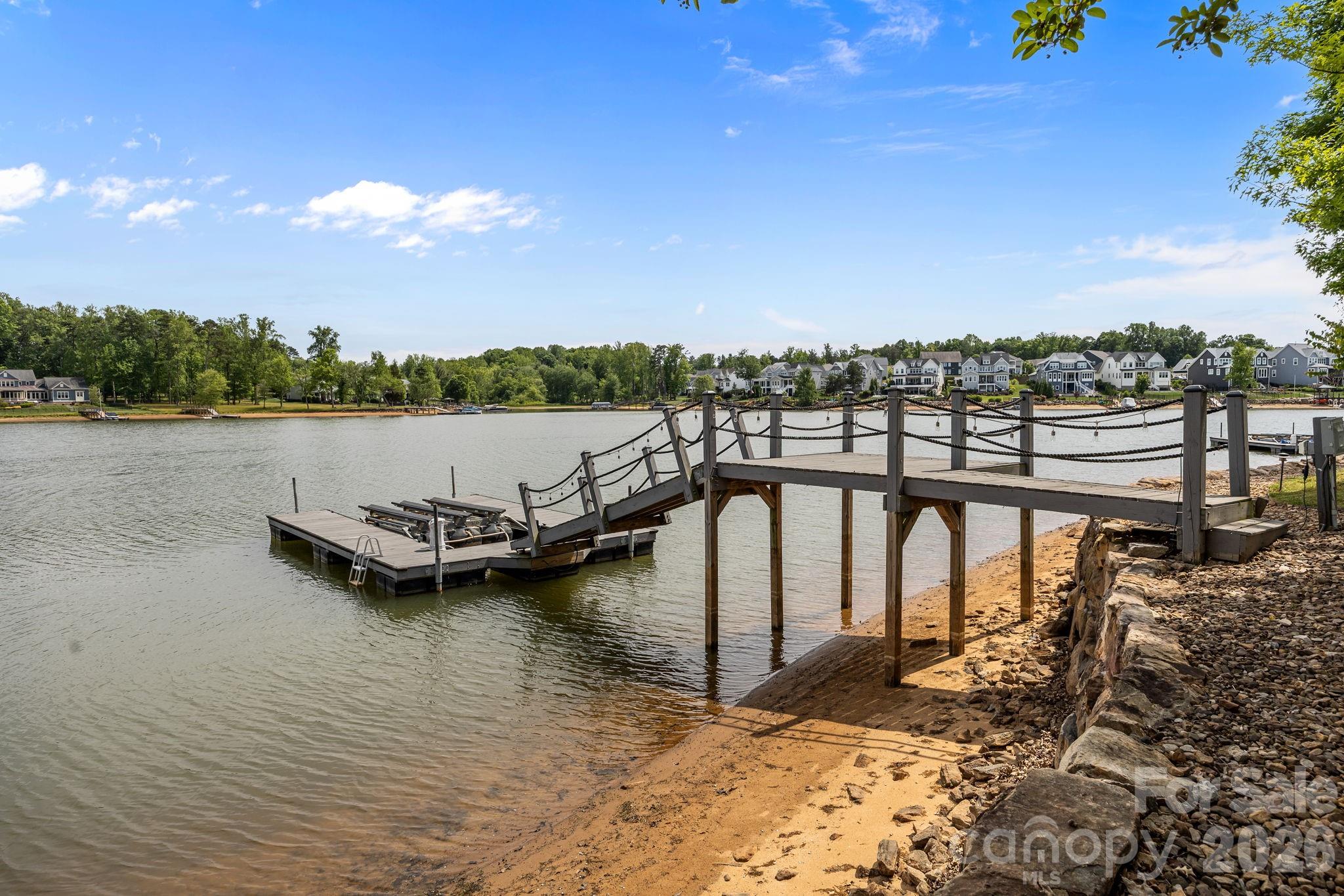 122 Sisters Cove Court — Mooresville