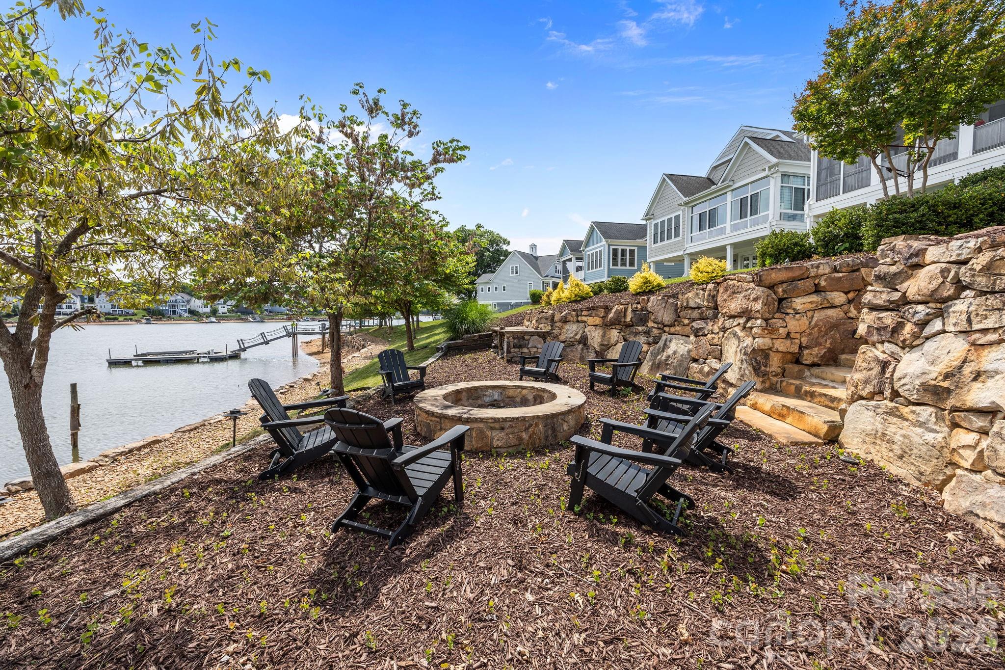 122 Sisters Cove Court — Mooresville
