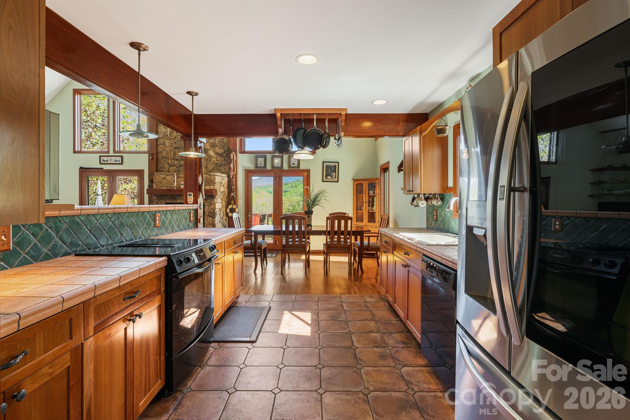 144 Hilltop Road — Black Mountain