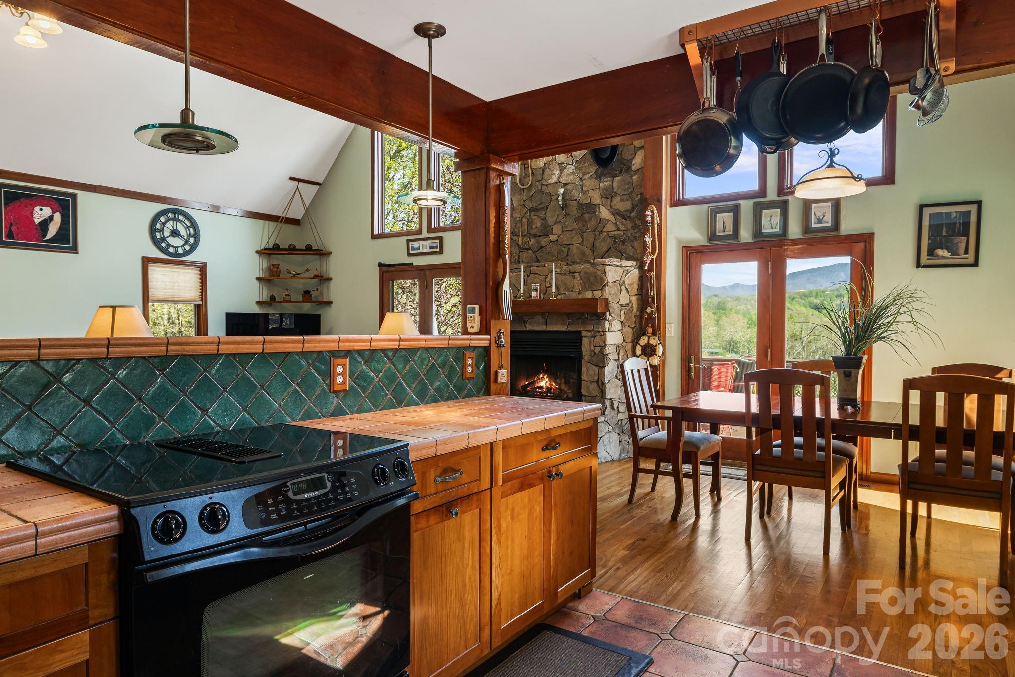 144 Hilltop Road — Black Mountain