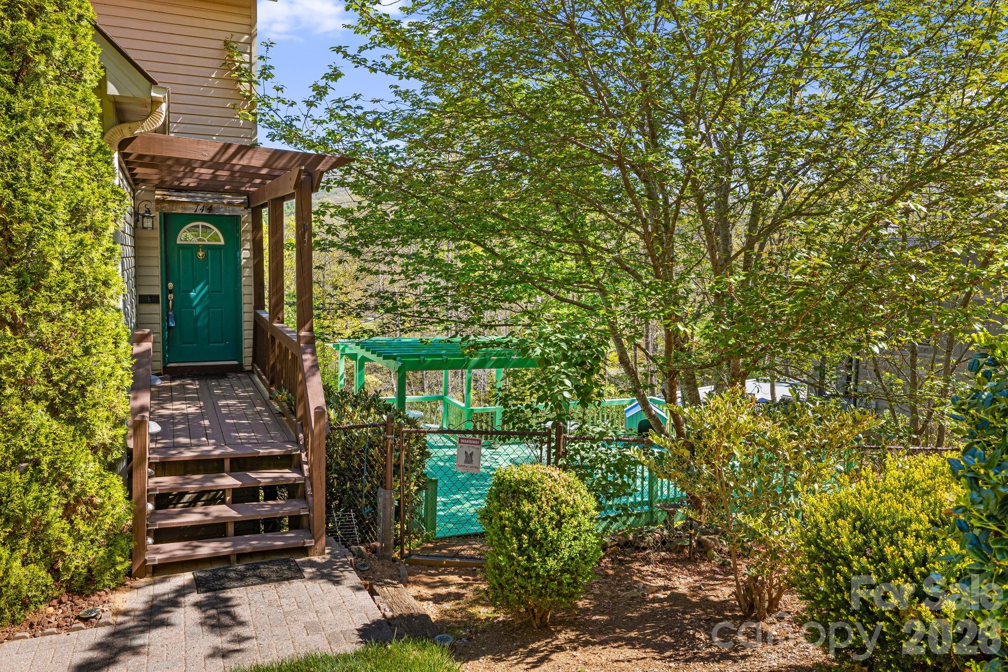 144 Hilltop Road — Black Mountain