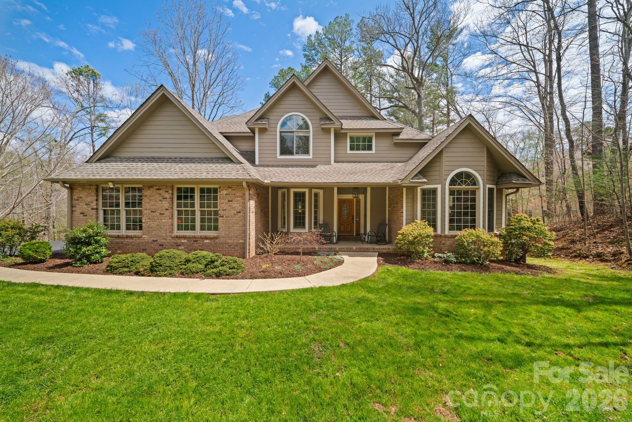 104 Black Hawk Ridge — Weaverville