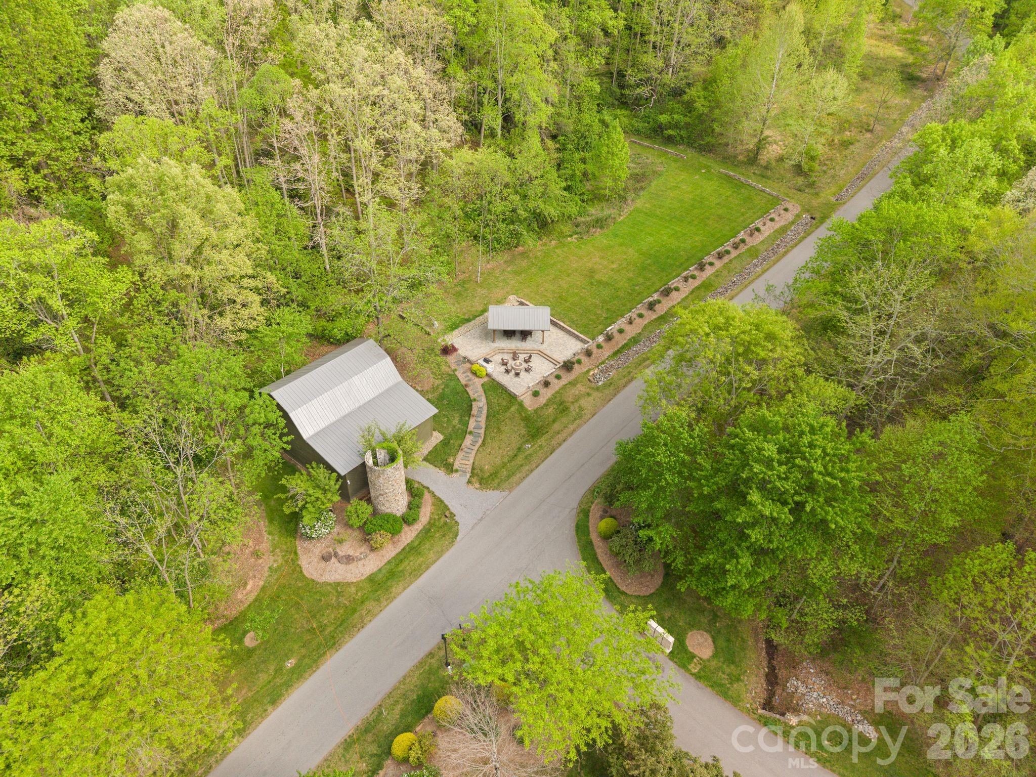 25 View Ridge Parkway — Leicester