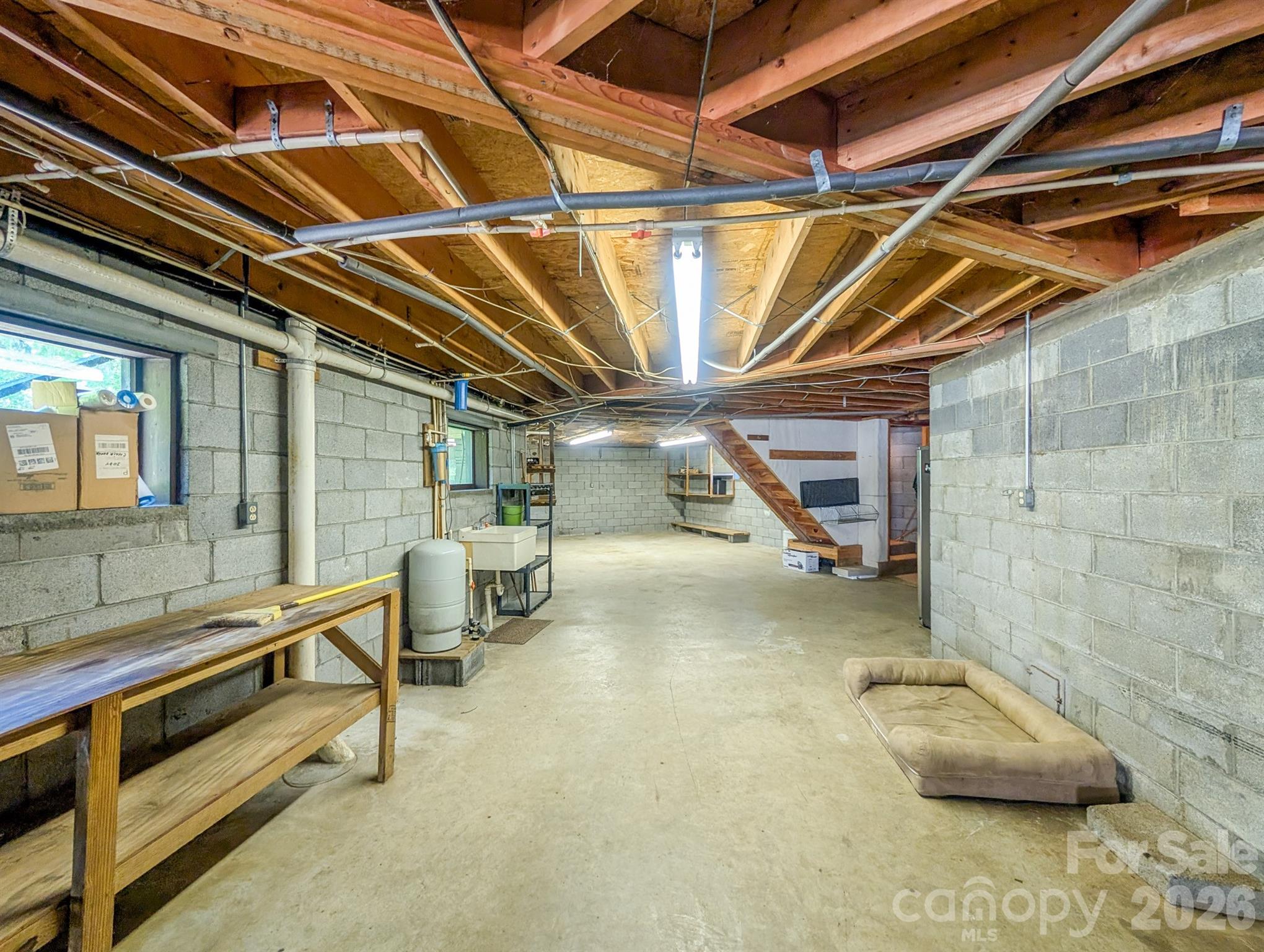 572 Pleasant Valley Road — Burnsville