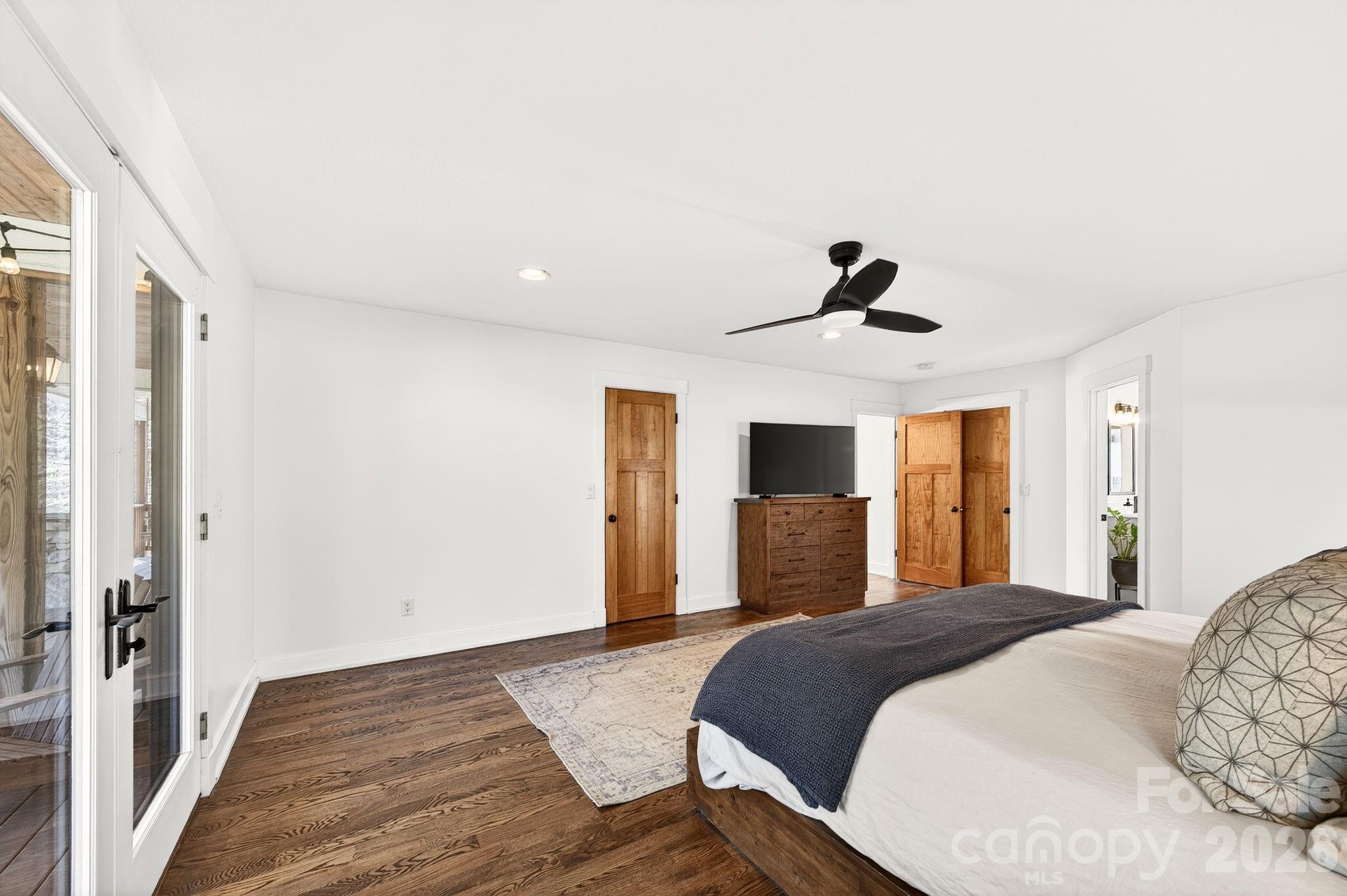 257 Jones Cove Road — Asheville
