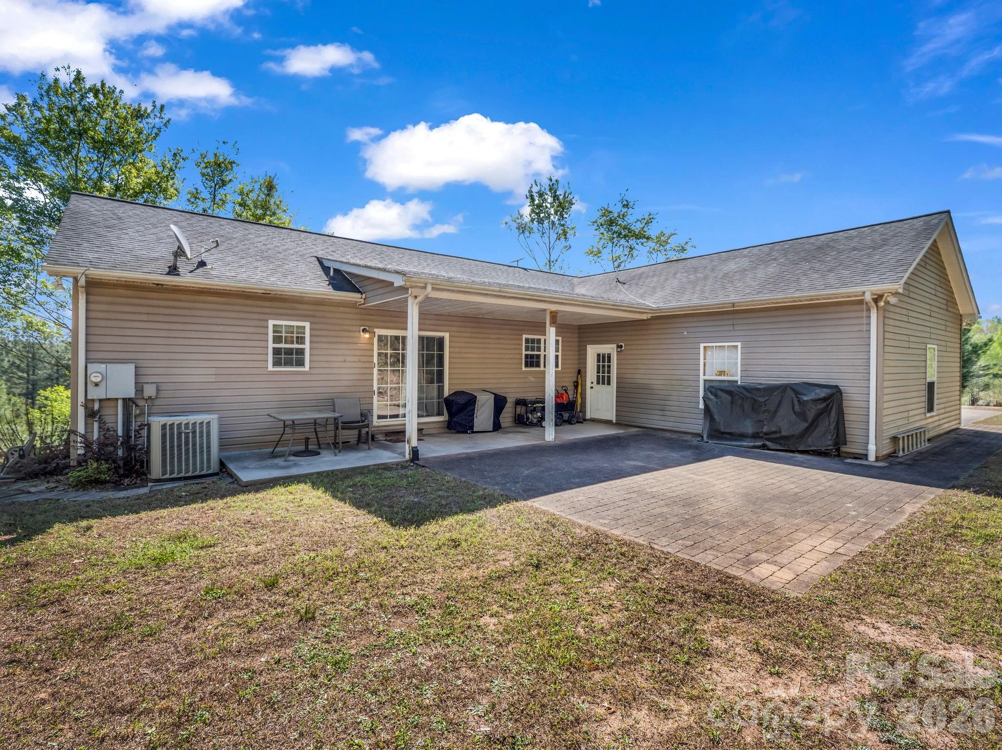 426 River Road — Rutherfordton
