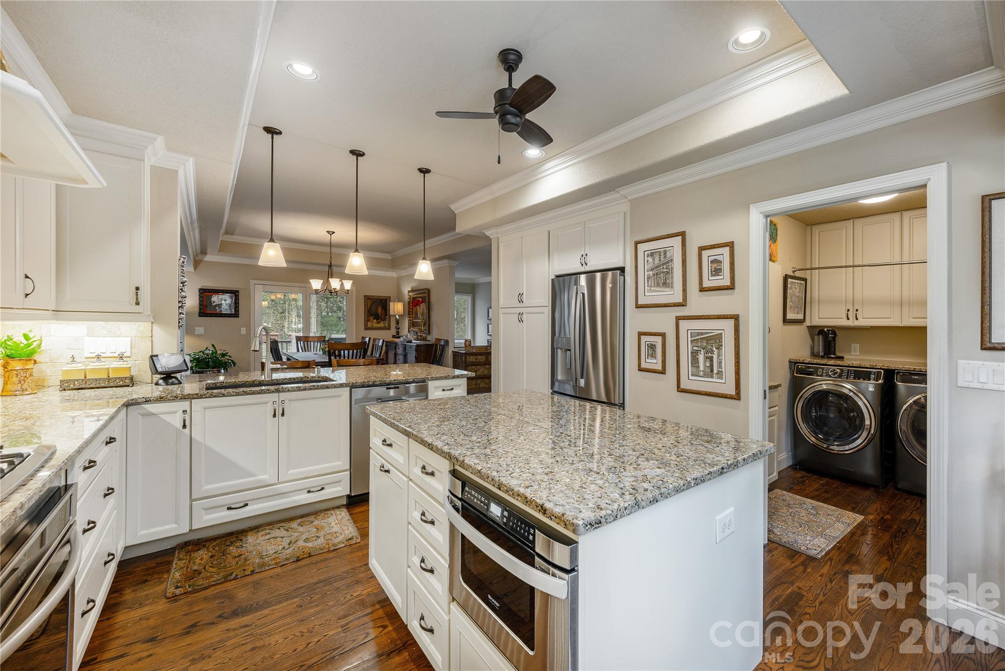 508 Cobblestone Lane — Flat Rock