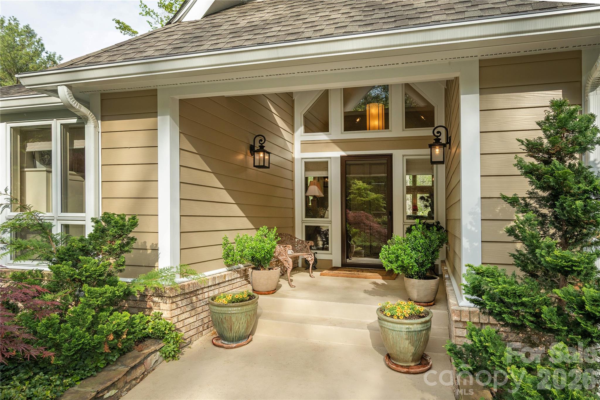 508 Cobblestone Lane — Flat Rock