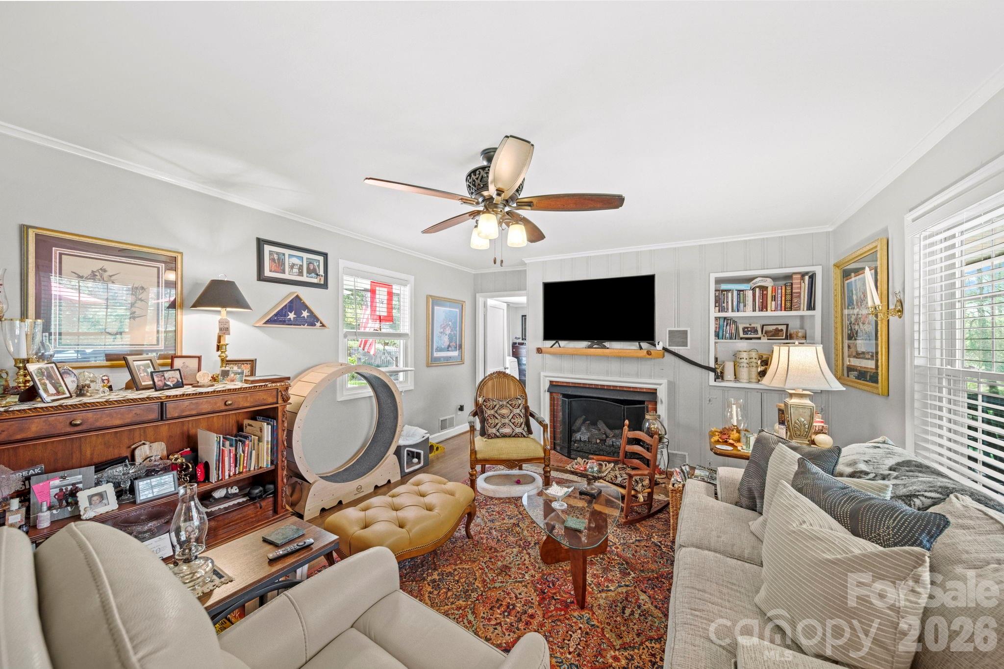 421 Tywood Street NE — Lenoir