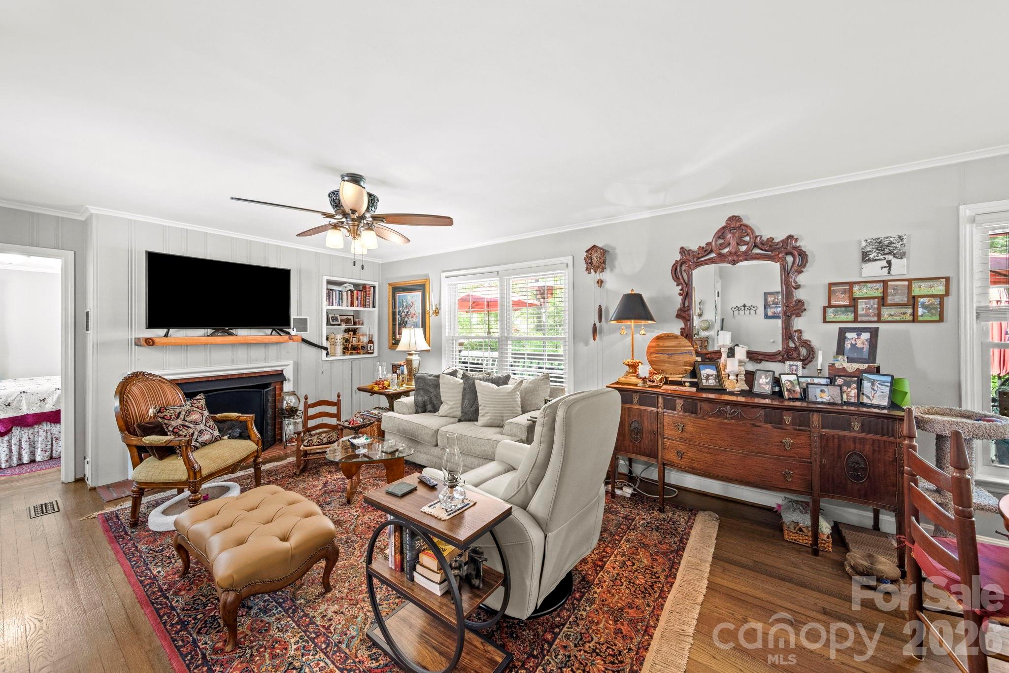 421 Tywood Street NE — Lenoir