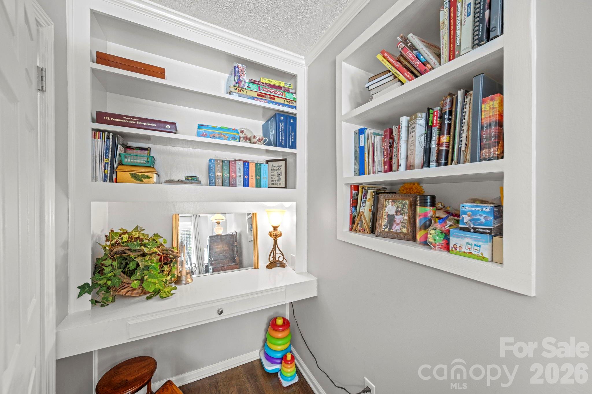 421 Tywood Street NE — Lenoir