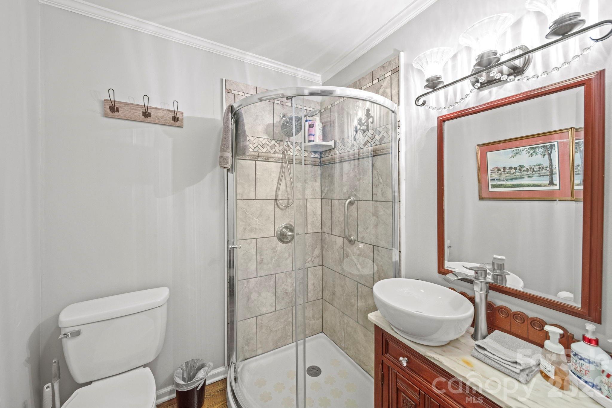 421 Tywood Street NE — Lenoir