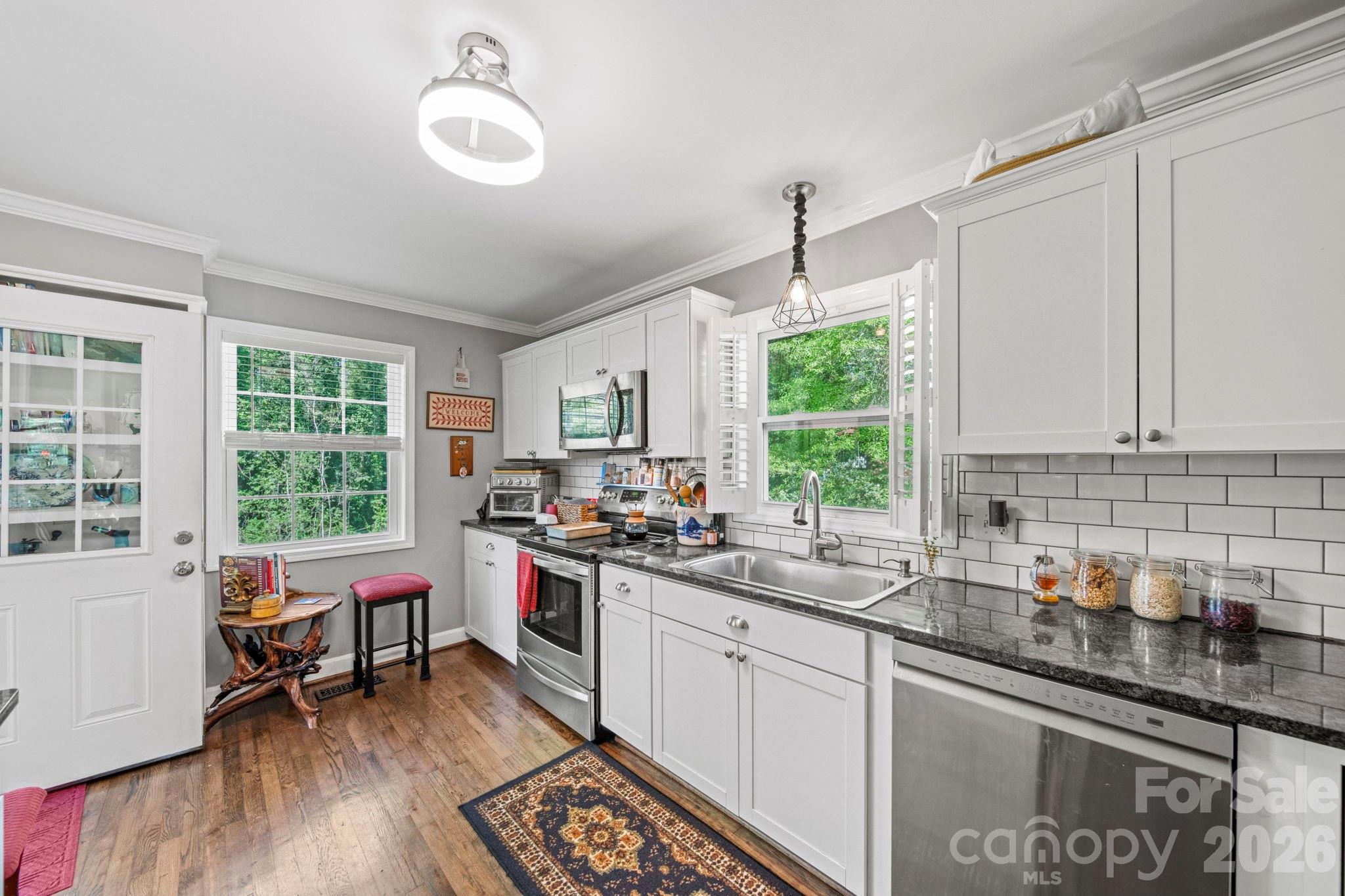 421 Tywood Street NE — Lenoir