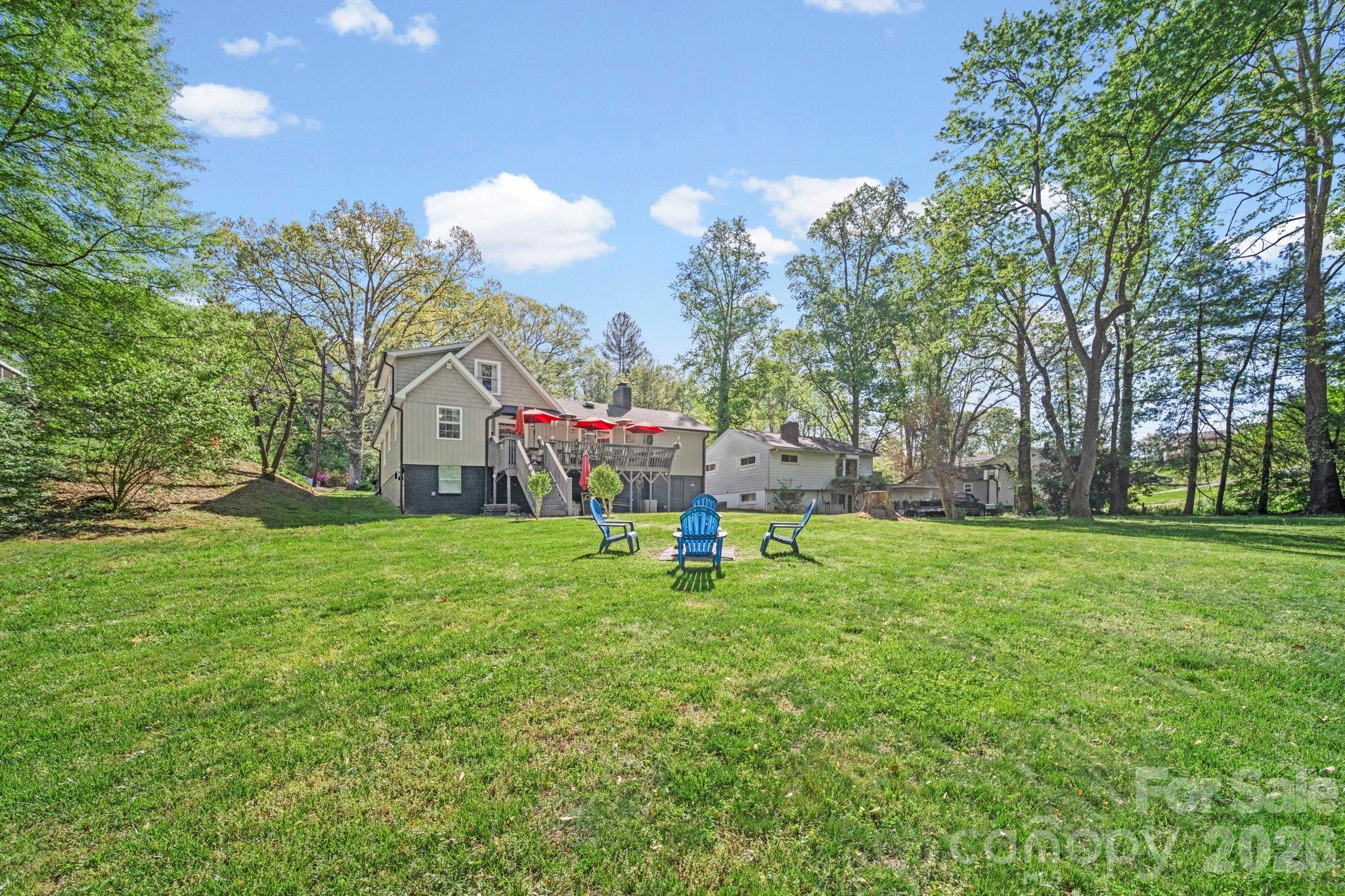 421 Tywood Street NE — Lenoir