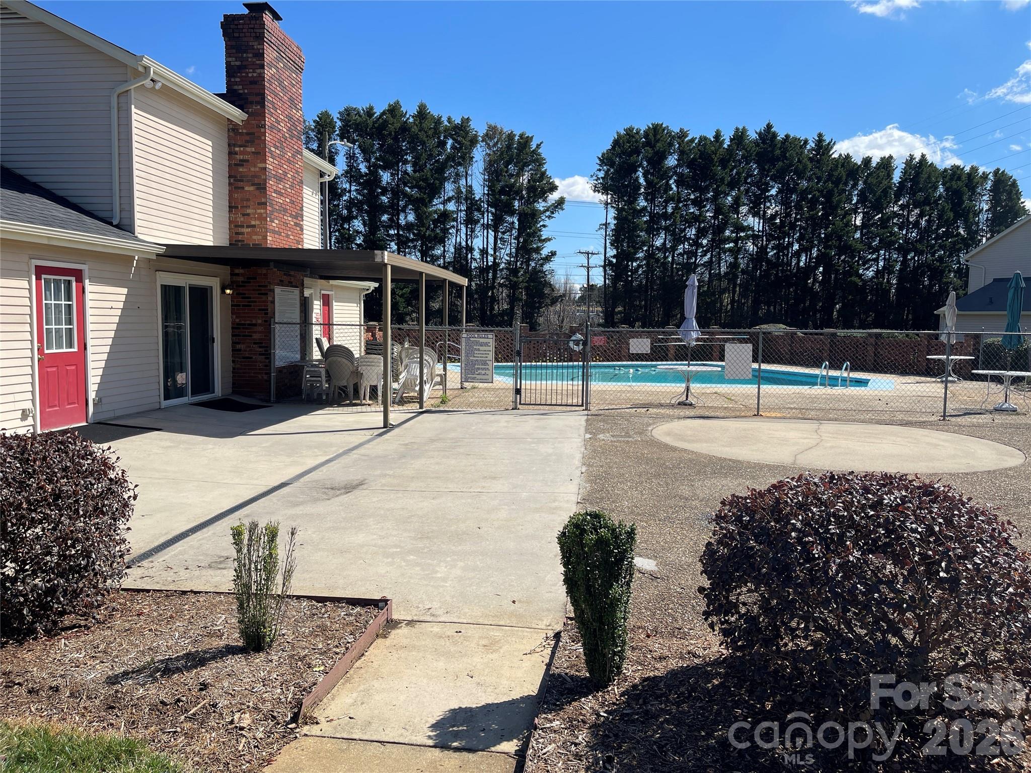 2705 N Center Street #36 — Hickory