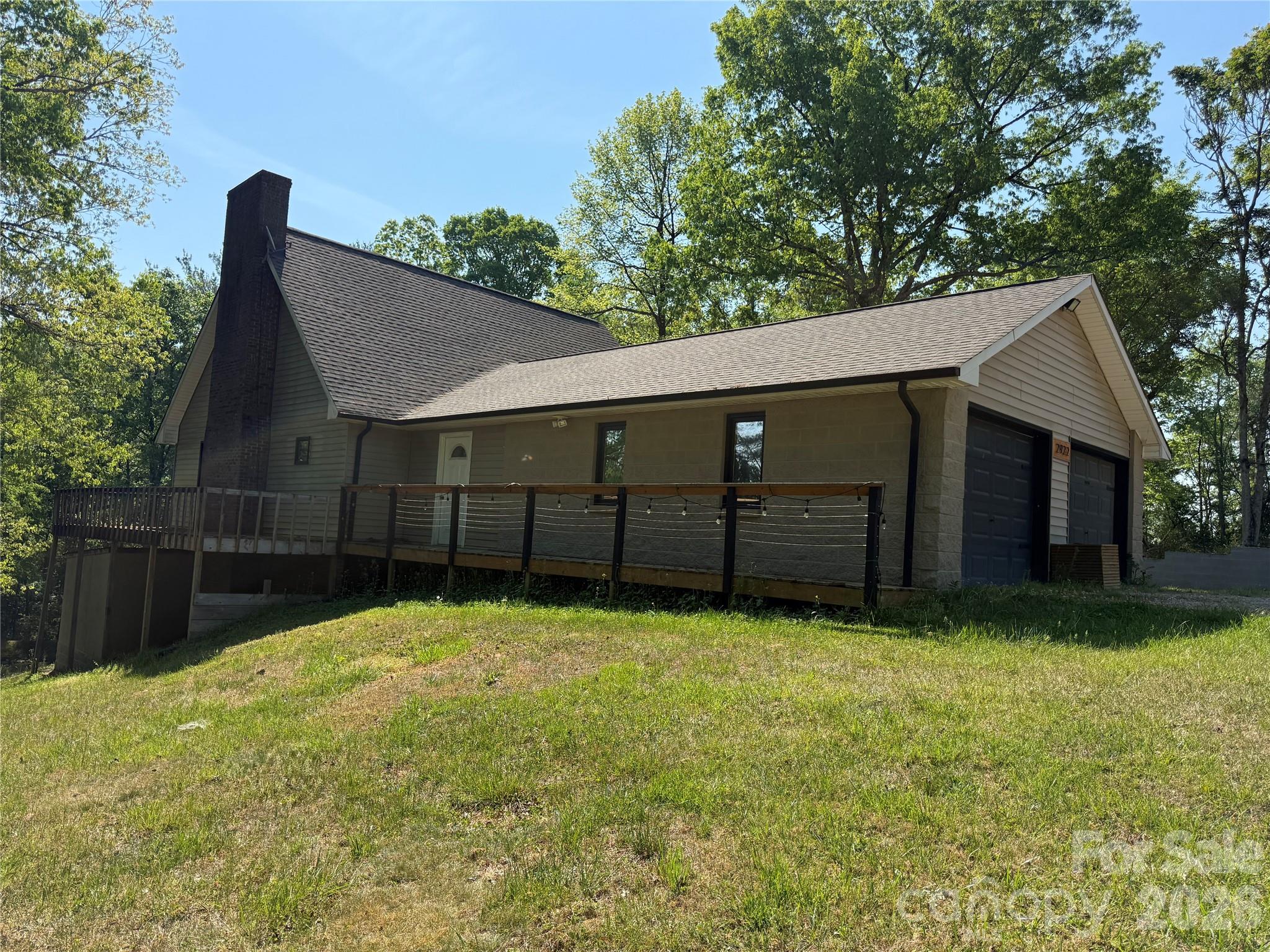 2922 Lovie Lane — Hudson