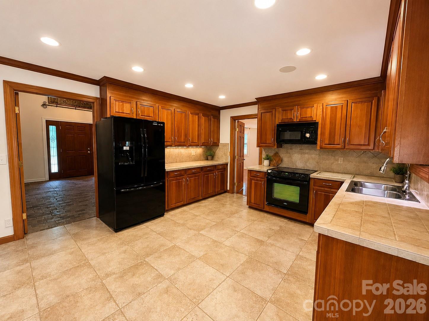 900 Courtney Court SE #49 — Concord