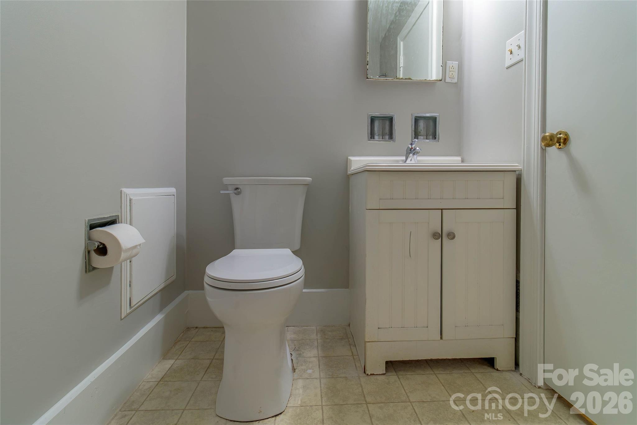 3428 Wade Avenue — Raleigh