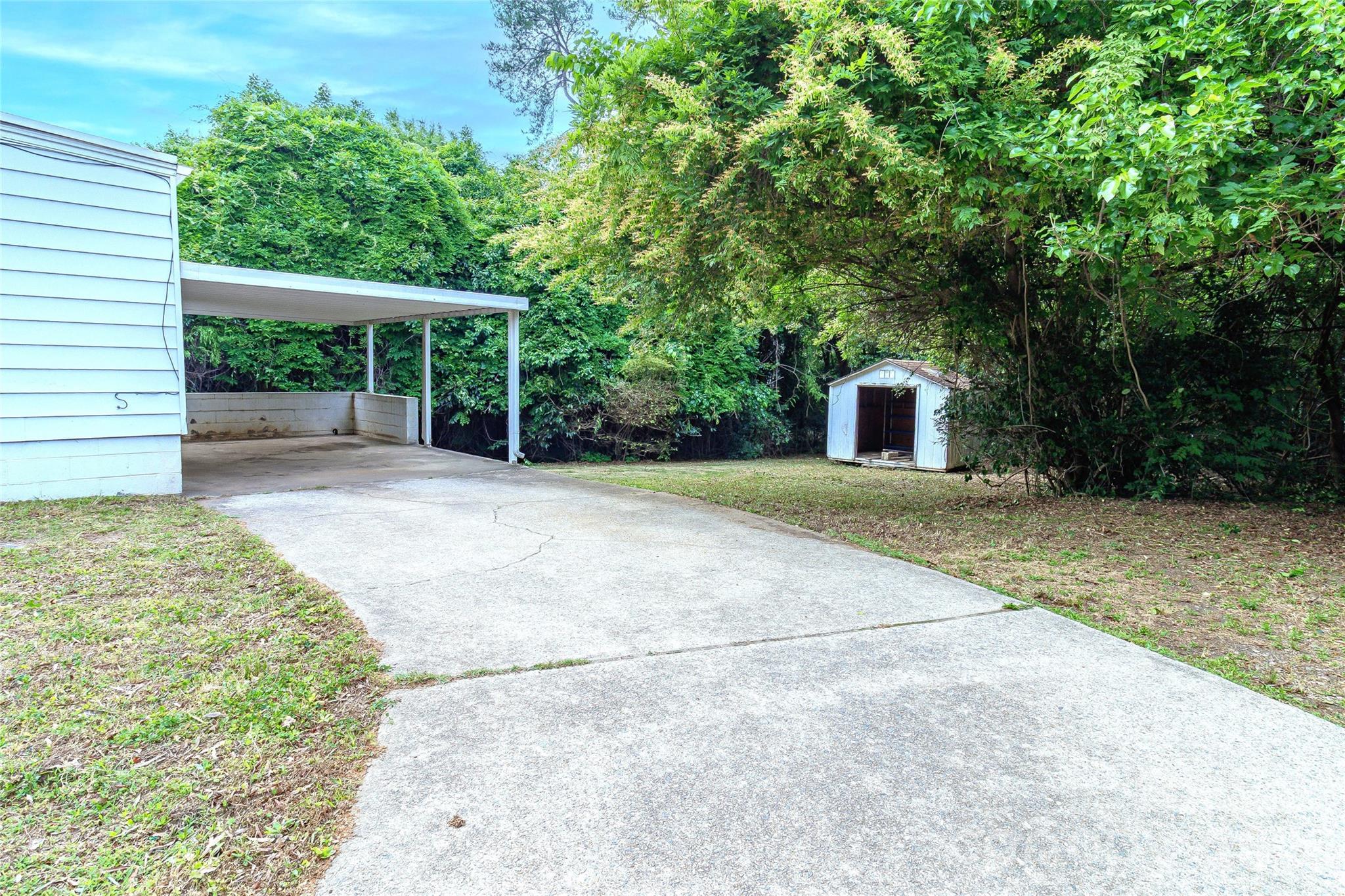 3428 Wade Avenue — Raleigh