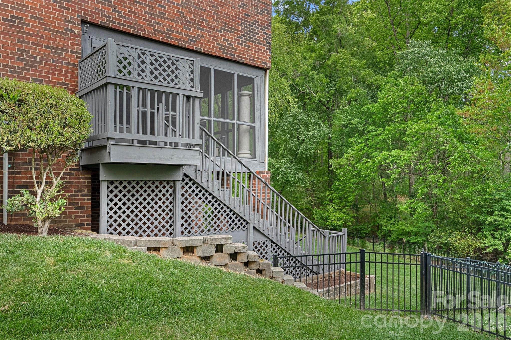 10209 Tallent Lane — Huntersville