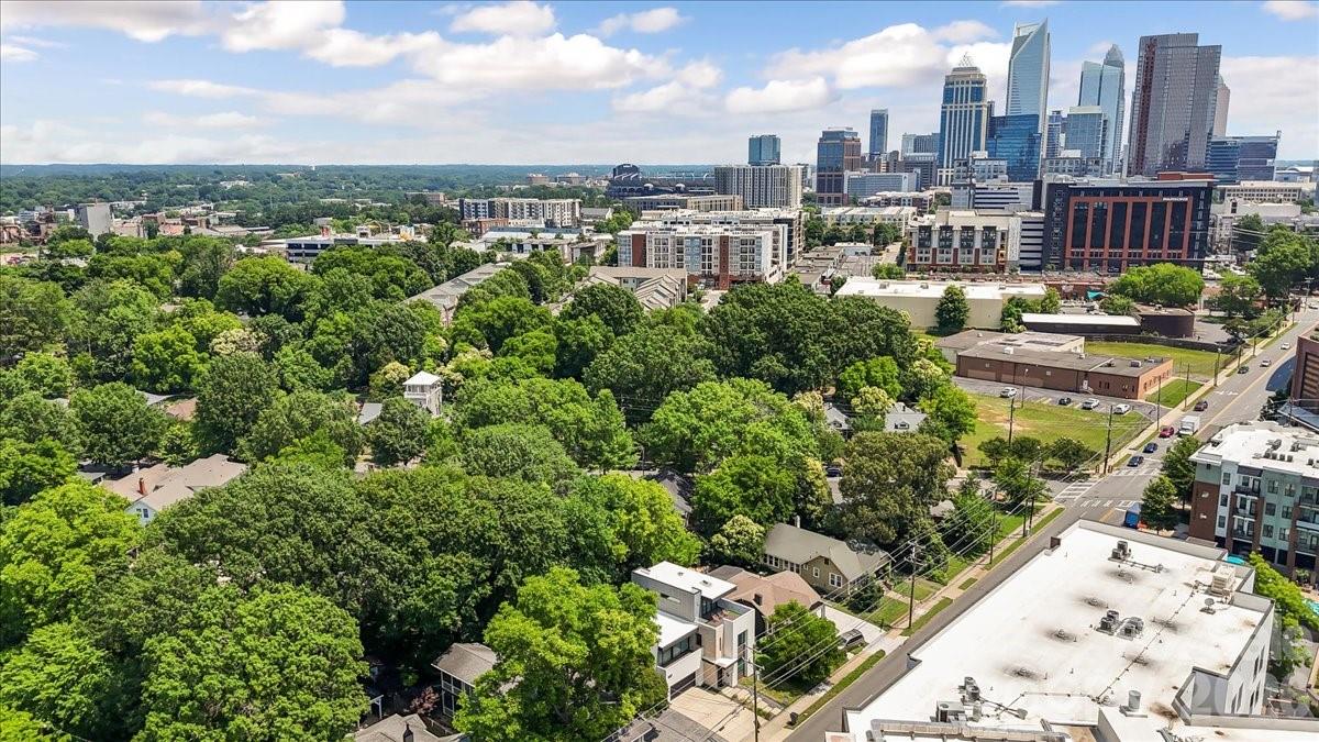 1620 S Tryon Street — Charlotte
