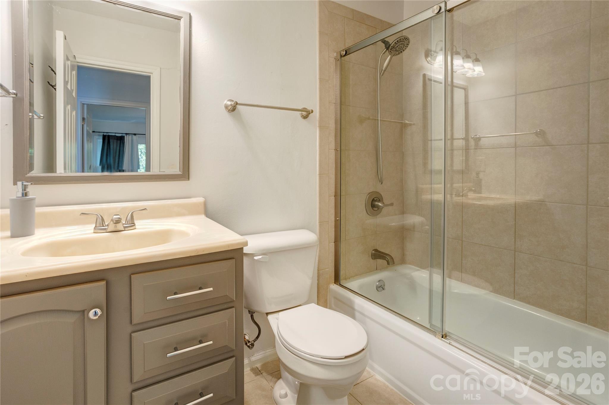 6608 Point Comfort Lane — Charlotte
