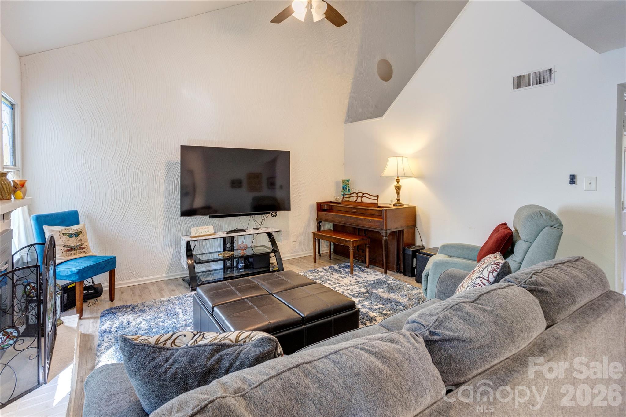6608 Point Comfort Lane — Charlotte