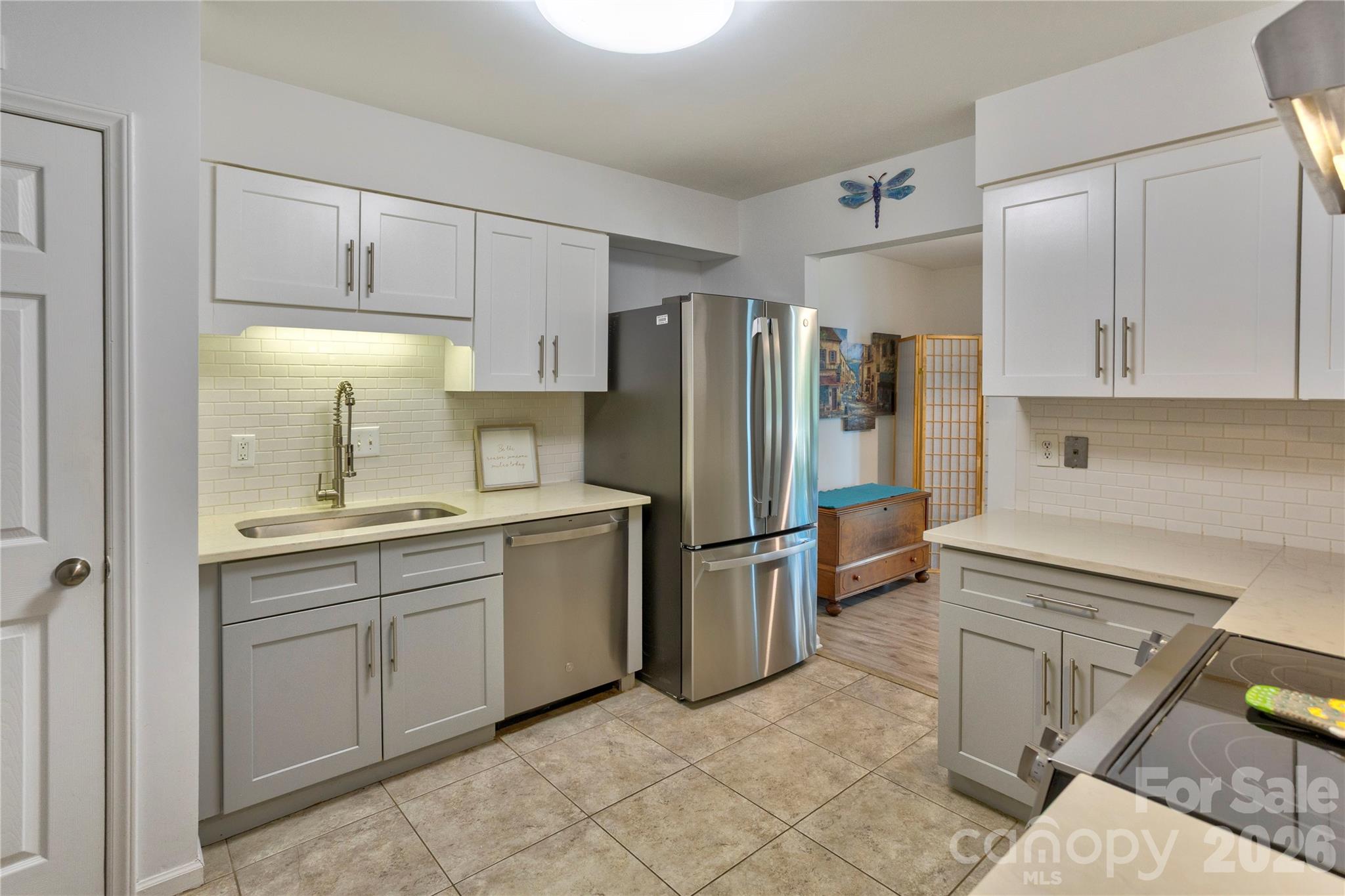 6608 Point Comfort Lane — Charlotte