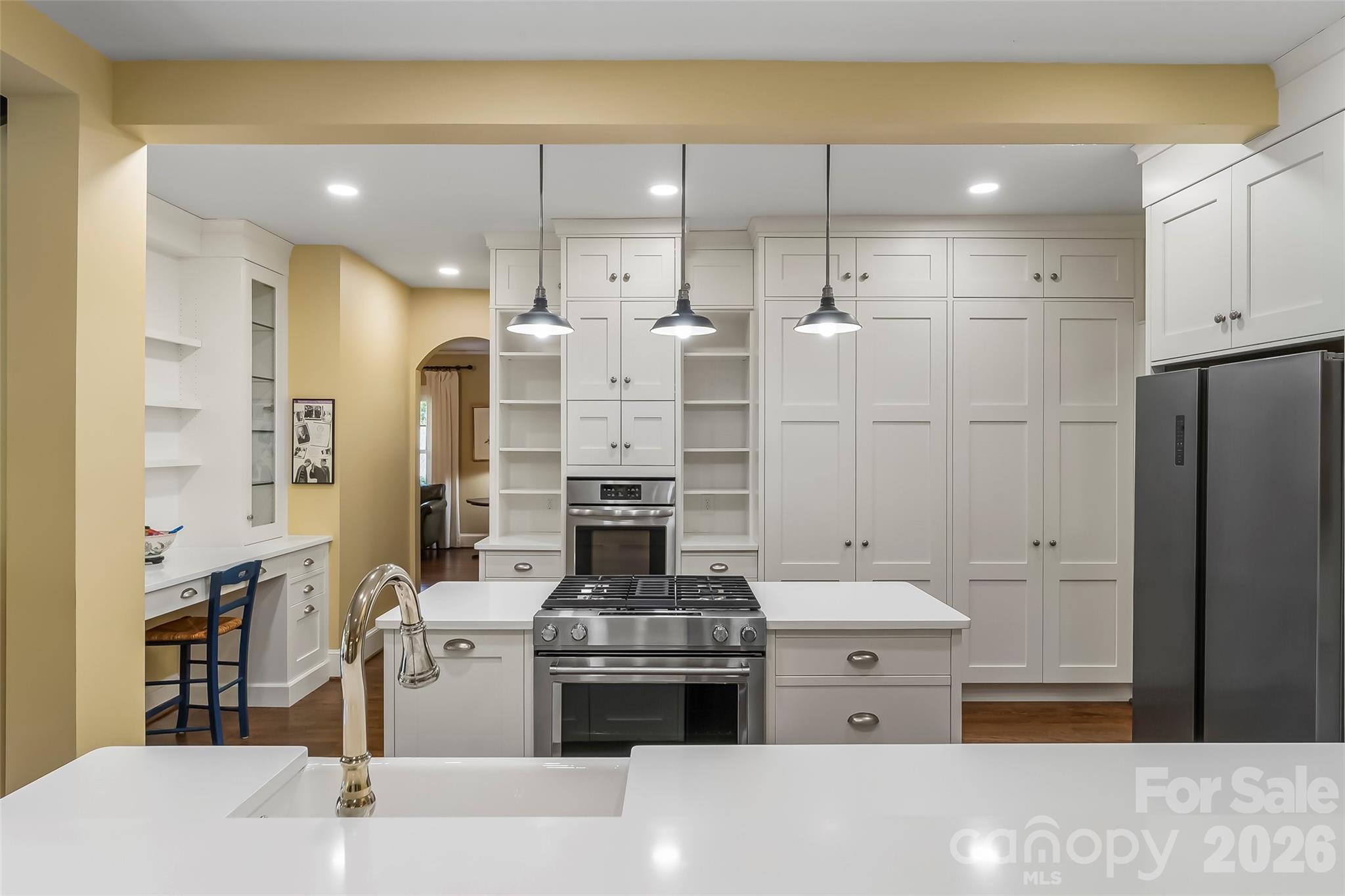 115 Riverside Court — Morganton