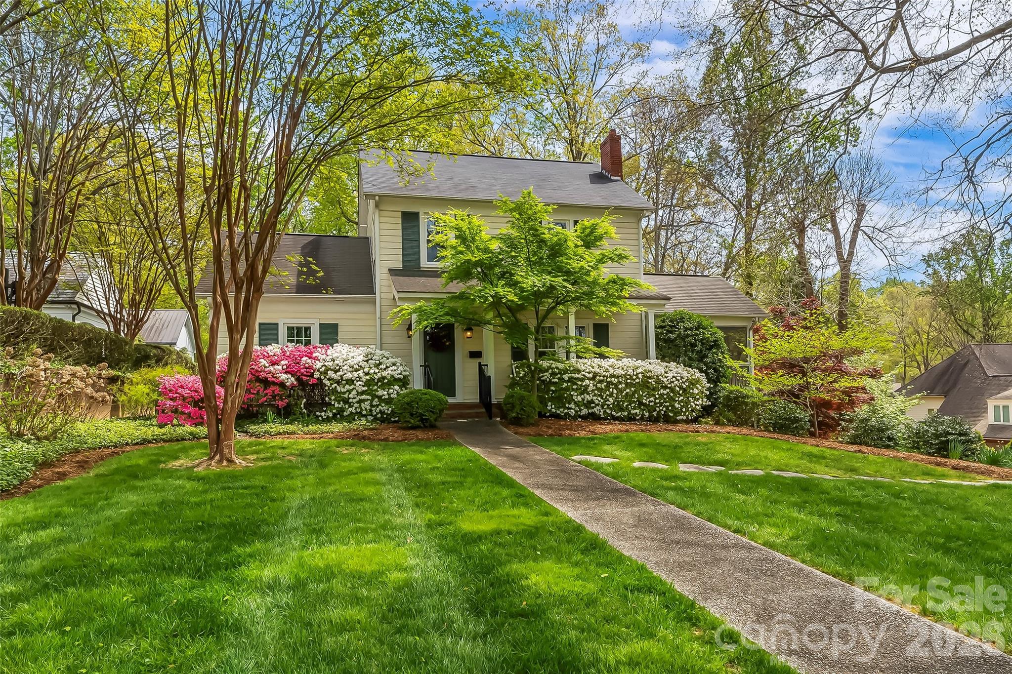 115 Riverside Court — Morganton