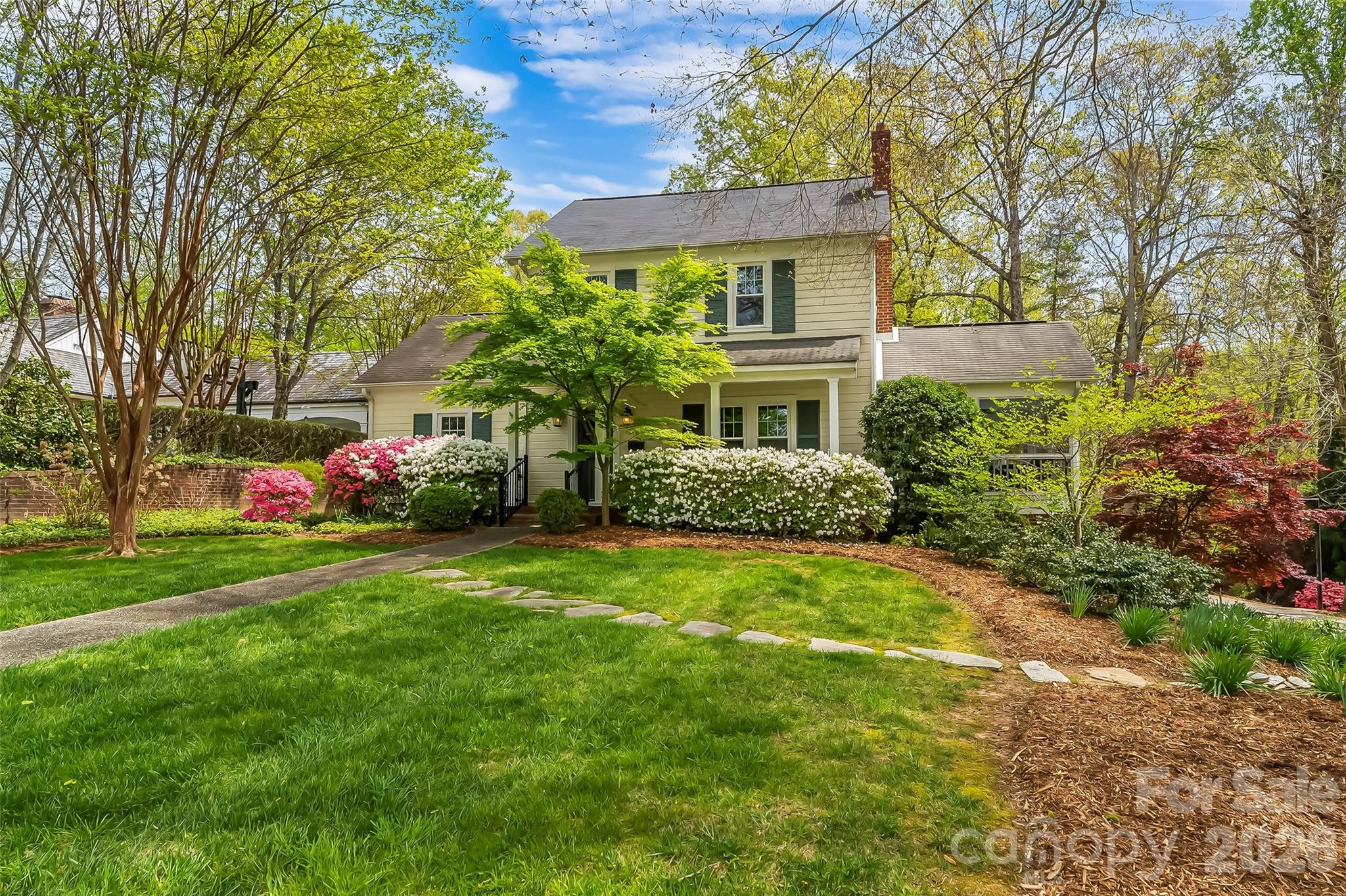 115 Riverside Court — Morganton
