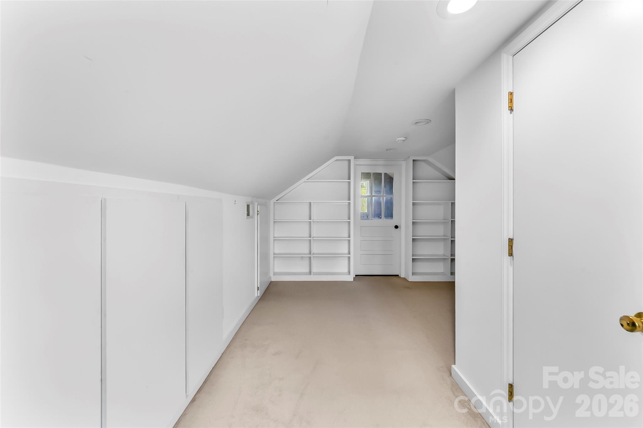 115 Riverside Court — Morganton