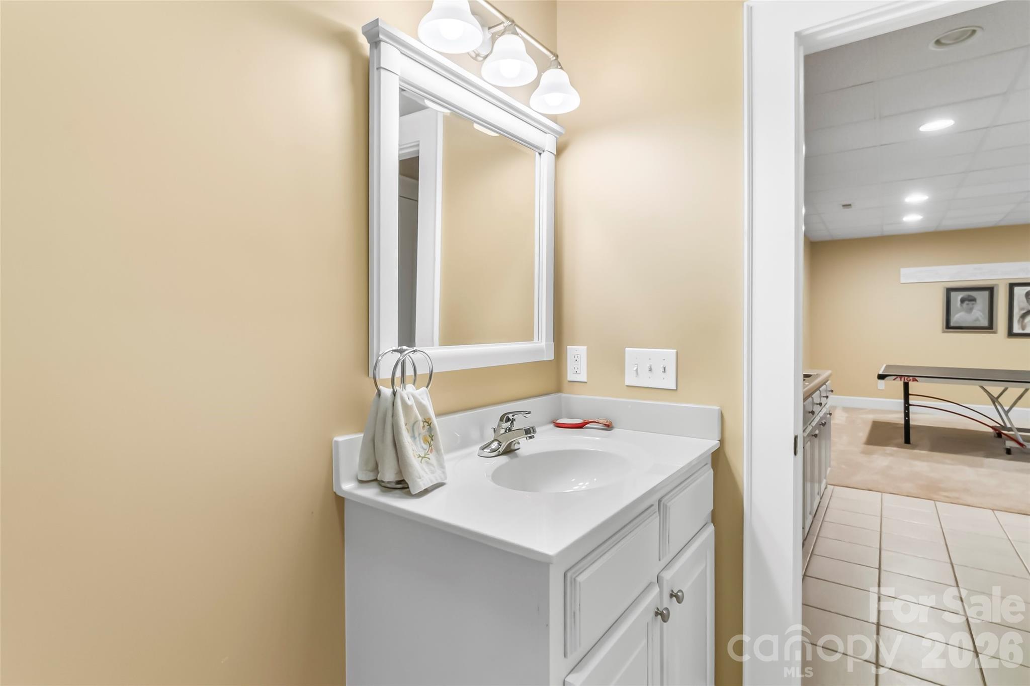 115 Riverside Court — Morganton