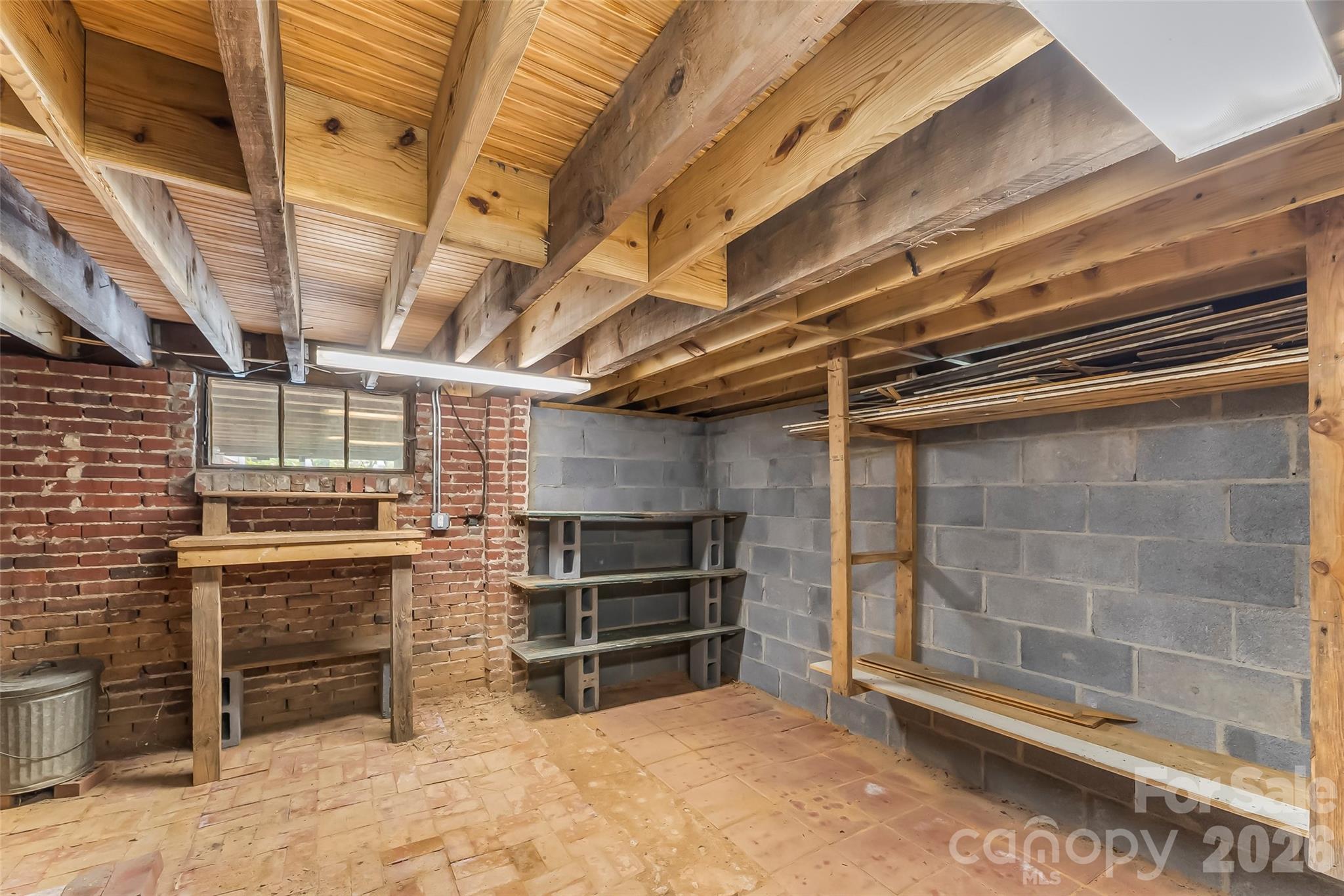 115 Riverside Court — Morganton