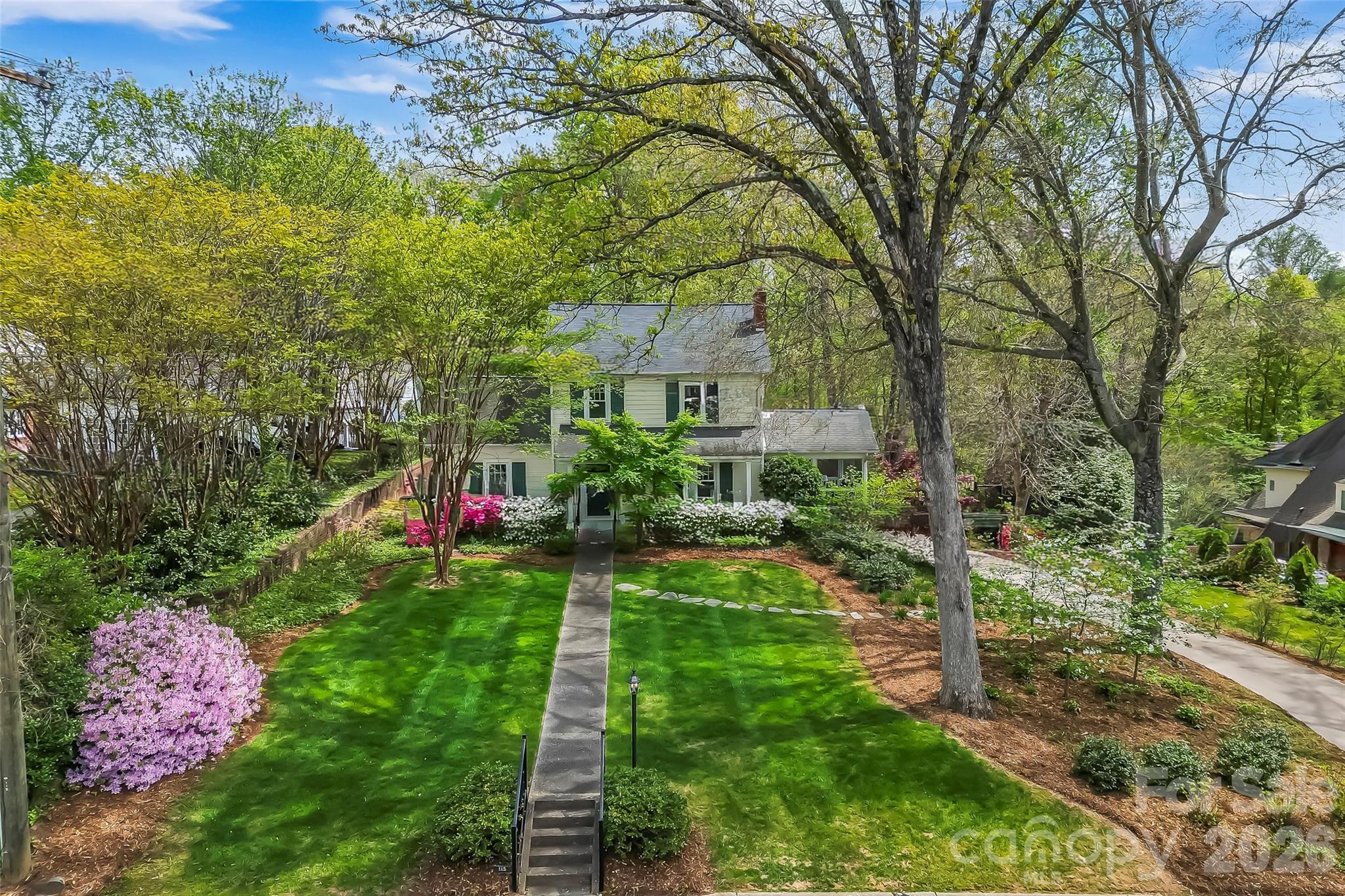 115 Riverside Court — Morganton