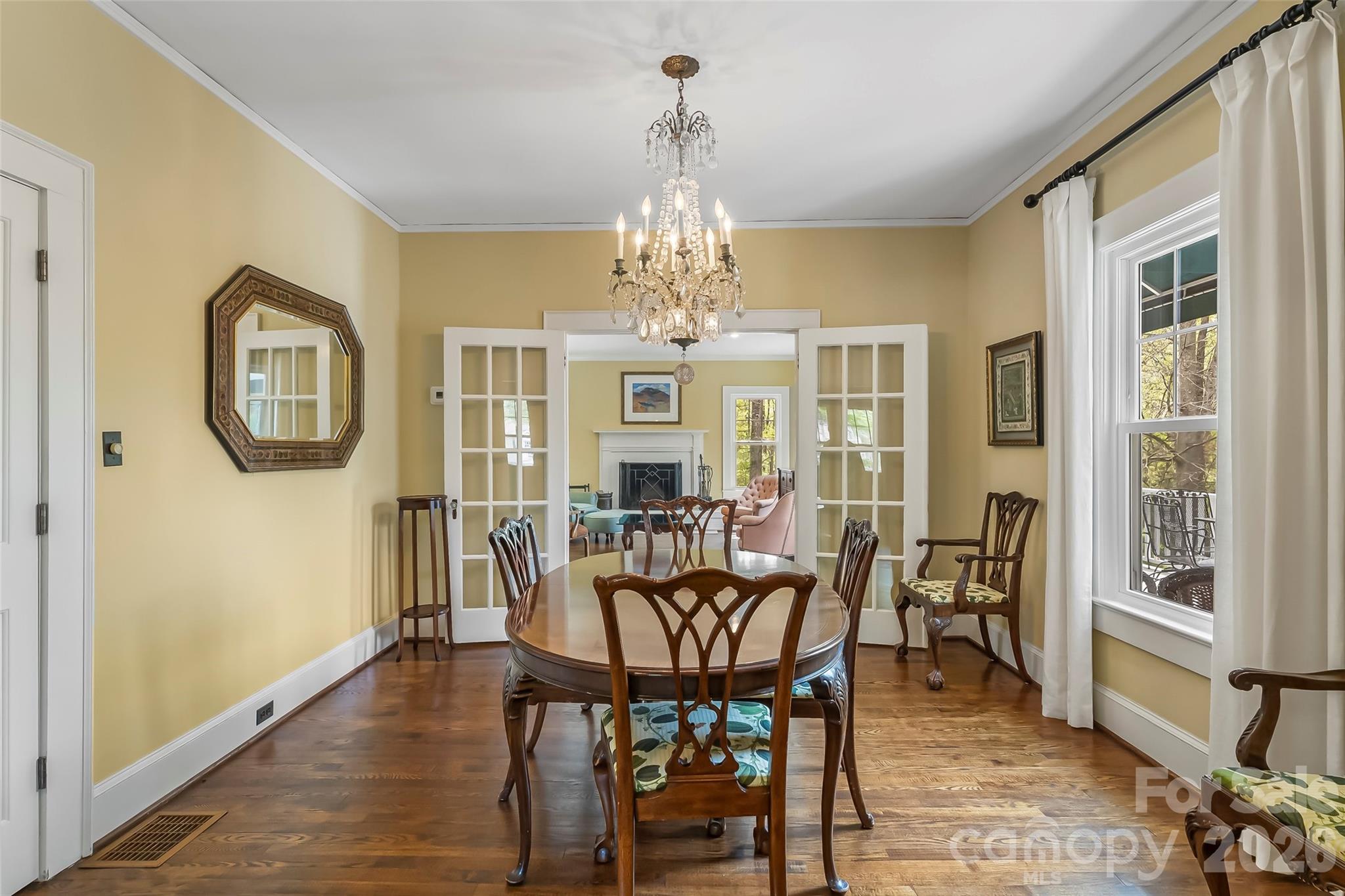115 Riverside Court — Morganton