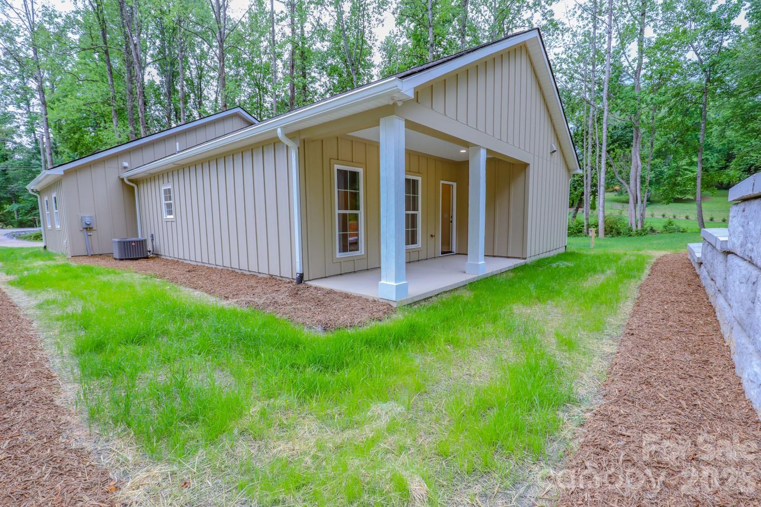 156 Oakdale Drive — Morganton