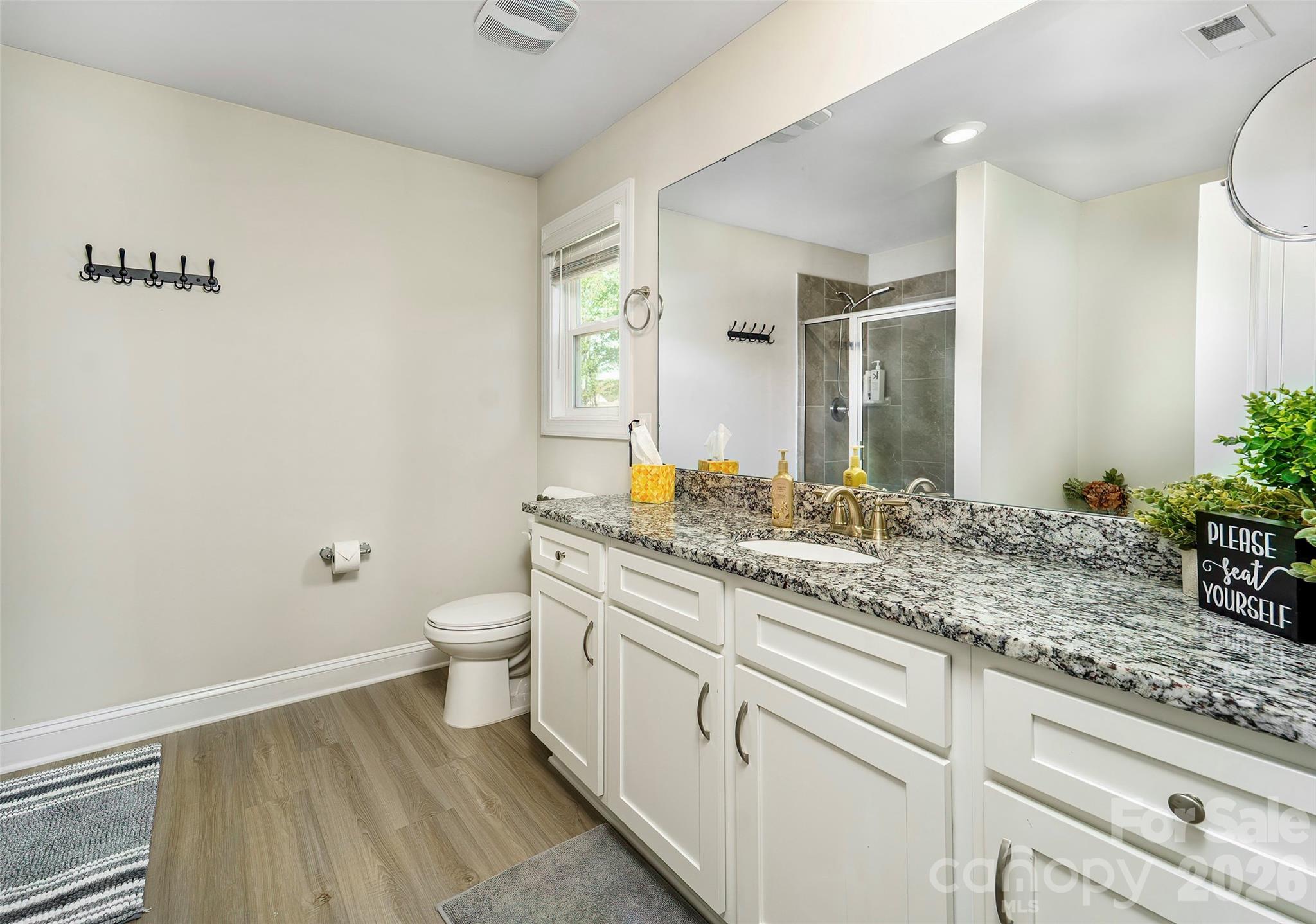 132 Tradesmen Trail — Troutman