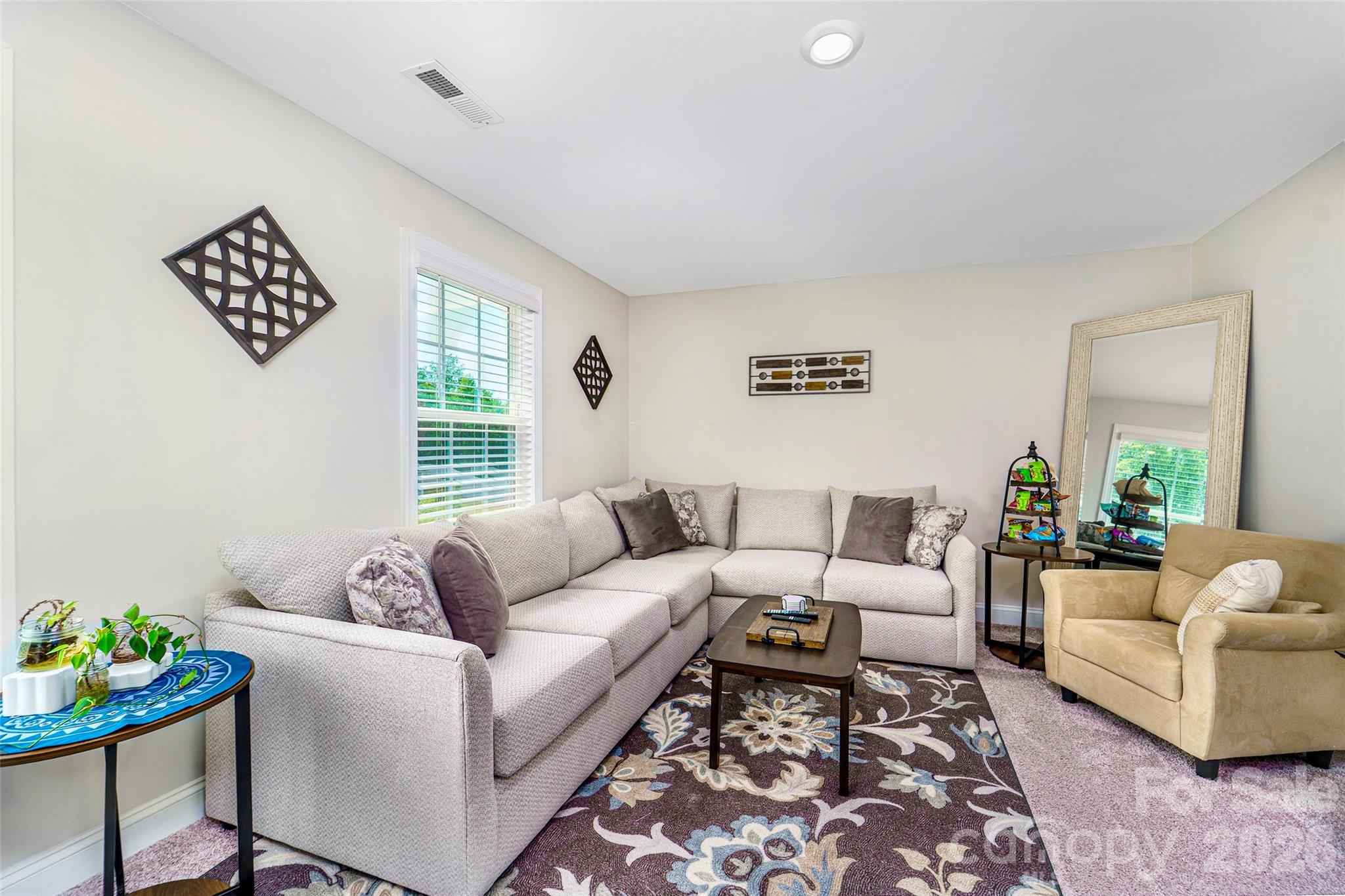 132 Tradesmen Trail — Troutman