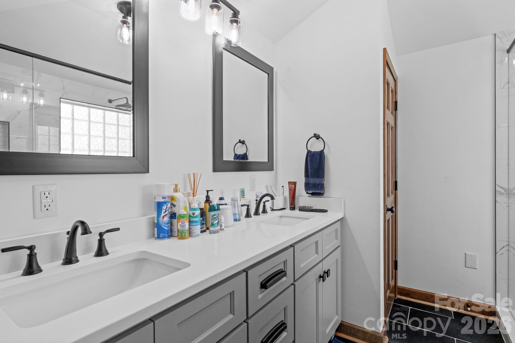 8698 Rocky River Road — Harrisburg