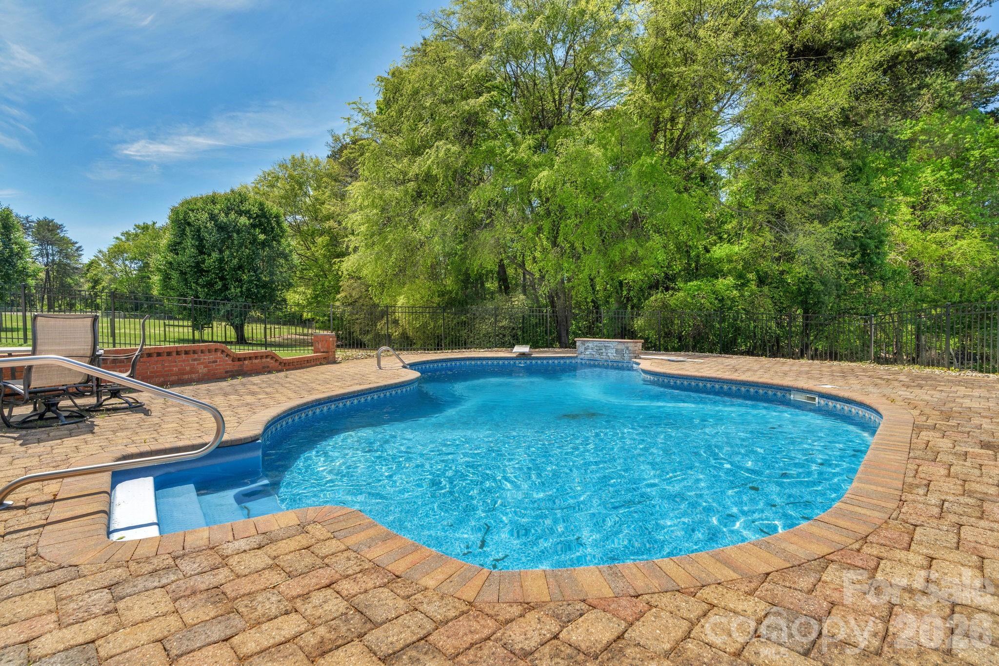8698 Rocky River Road — Harrisburg