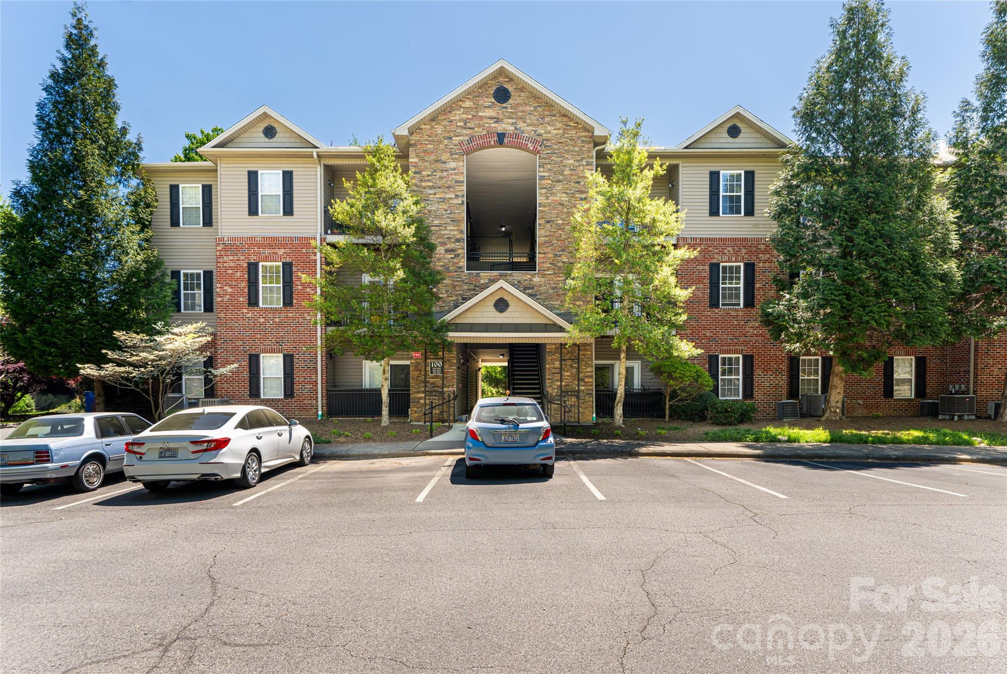 132 Appeldoorn Circle — Asheville
