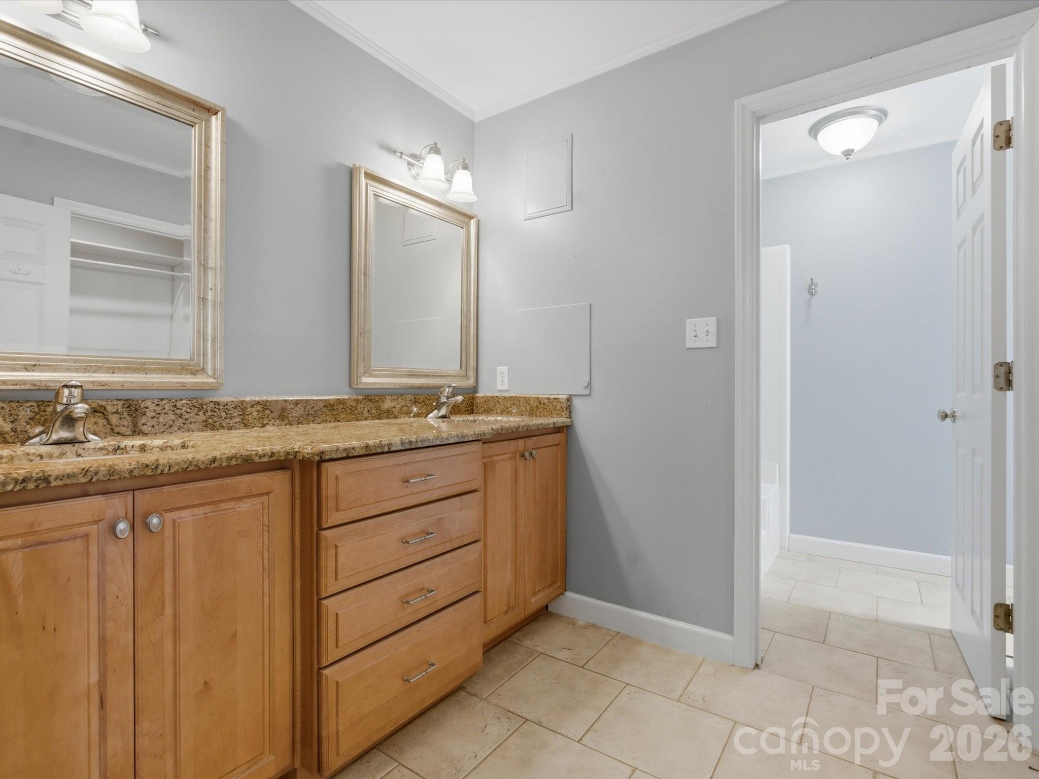 9437 Fairmead Drive — Charlotte