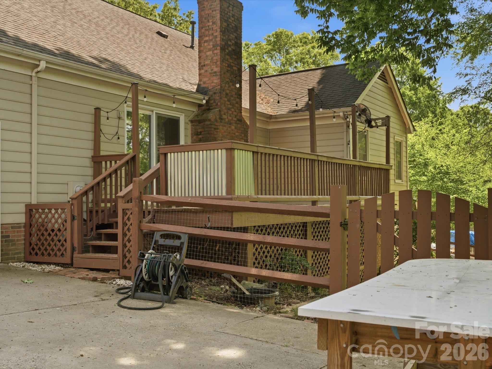 9437 Fairmead Drive — Charlotte