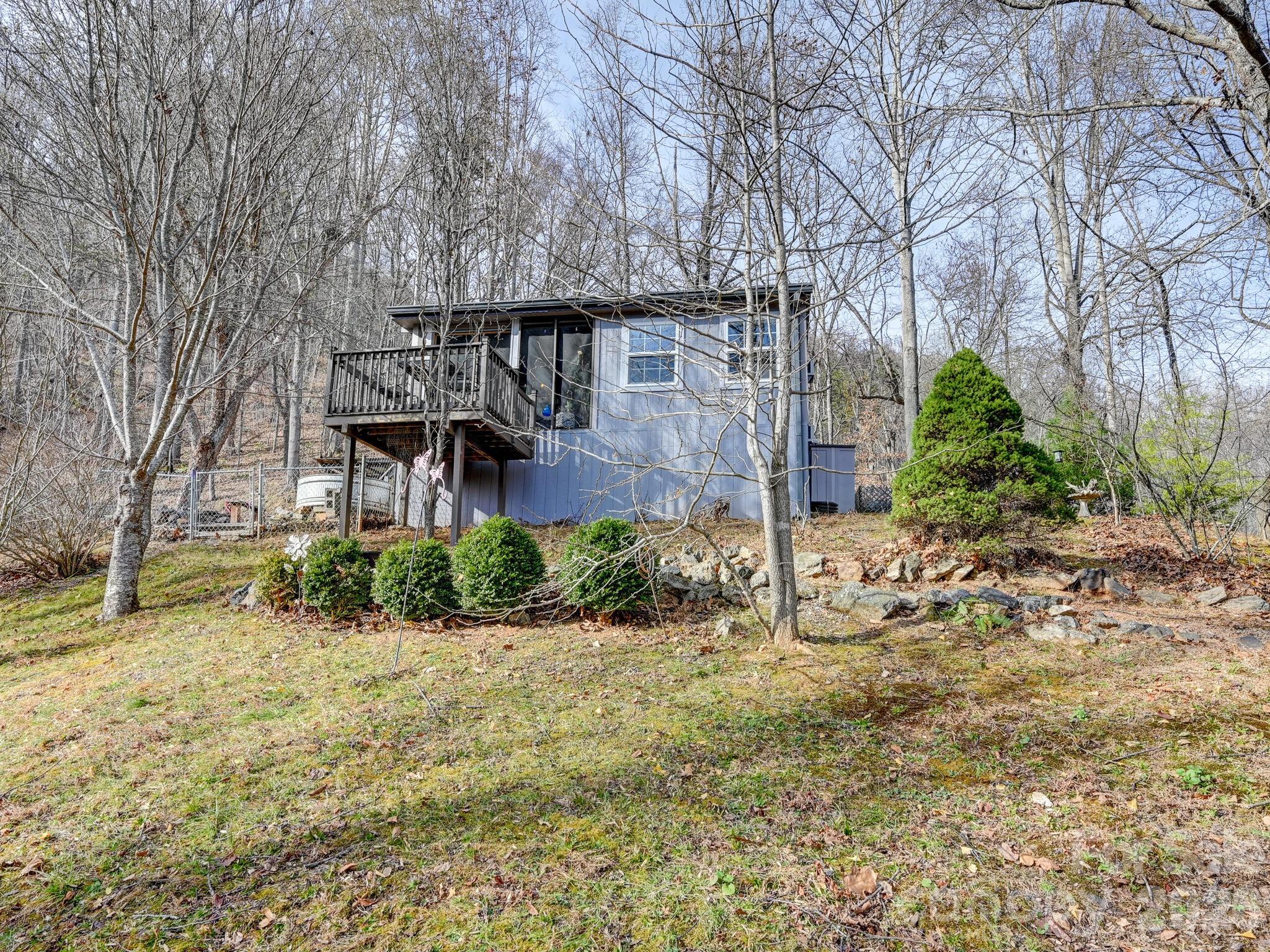 90 Davidson Gap Road — Leicester