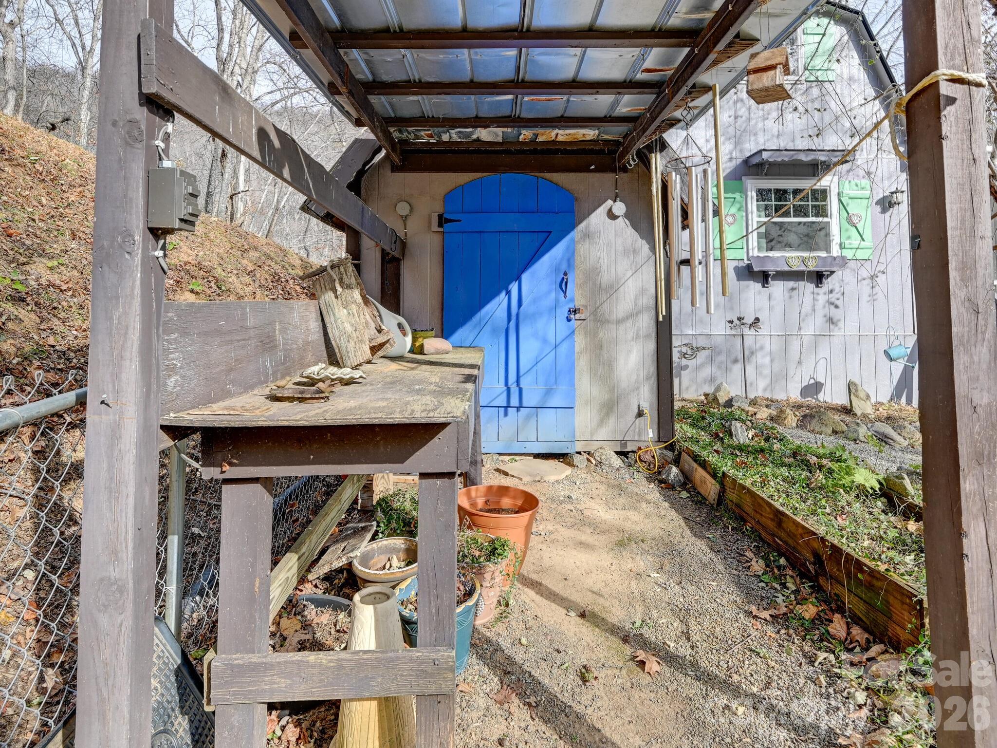 90 Davidson Gap Road — Leicester