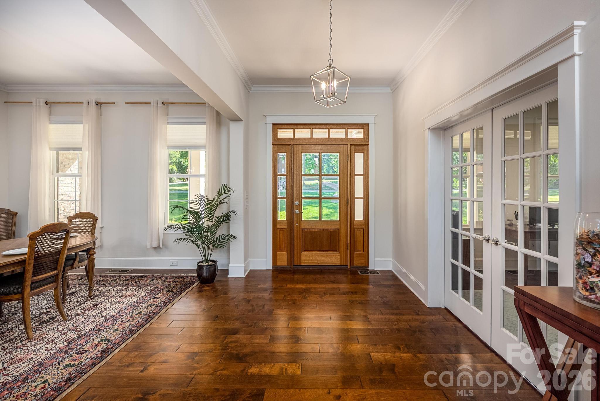 123 Lakefront Drive — Mooresville
